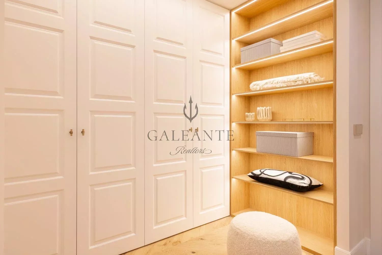 Light-filled Residence with Terrasse in Ayala - Image 12