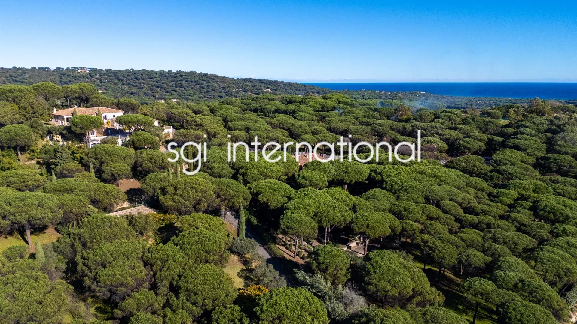 REF 2176 - RAMATUELLE - BASTIDE - VUE PANORAMIQUE