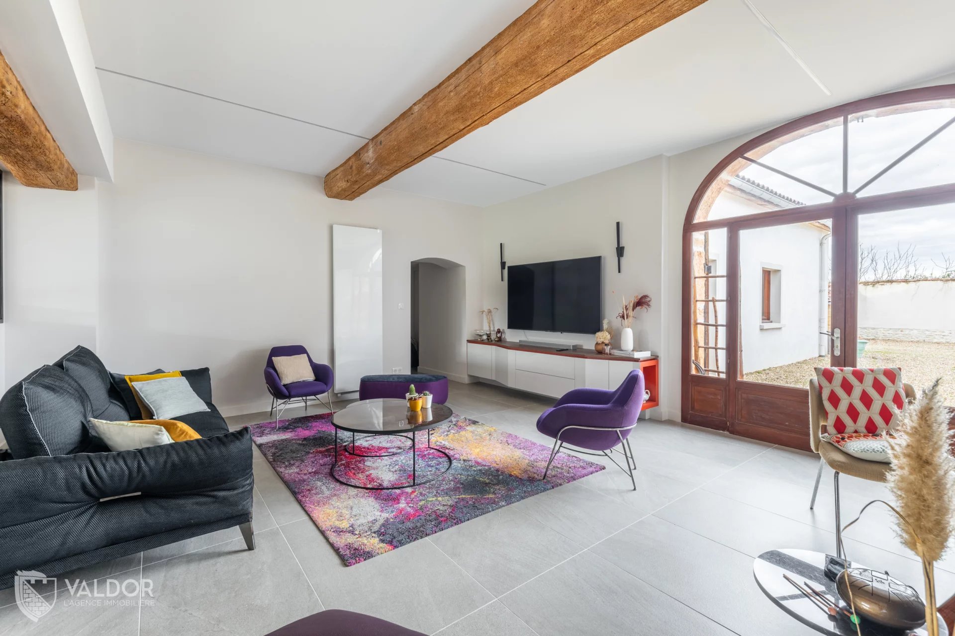 Propriété de 325 m² à Chasselay - Terrain 3662 m²