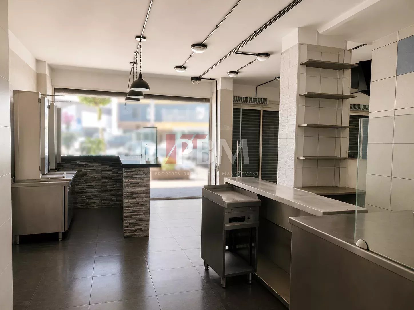 Location Boutique Jdeideh-Bauchrieh-El Sad