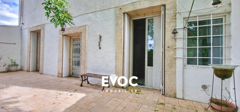Photo 23 — Maison de maître XIXᵉ à vendre à Montbazin – 185 m², chai, piscine, jardin et dépendances