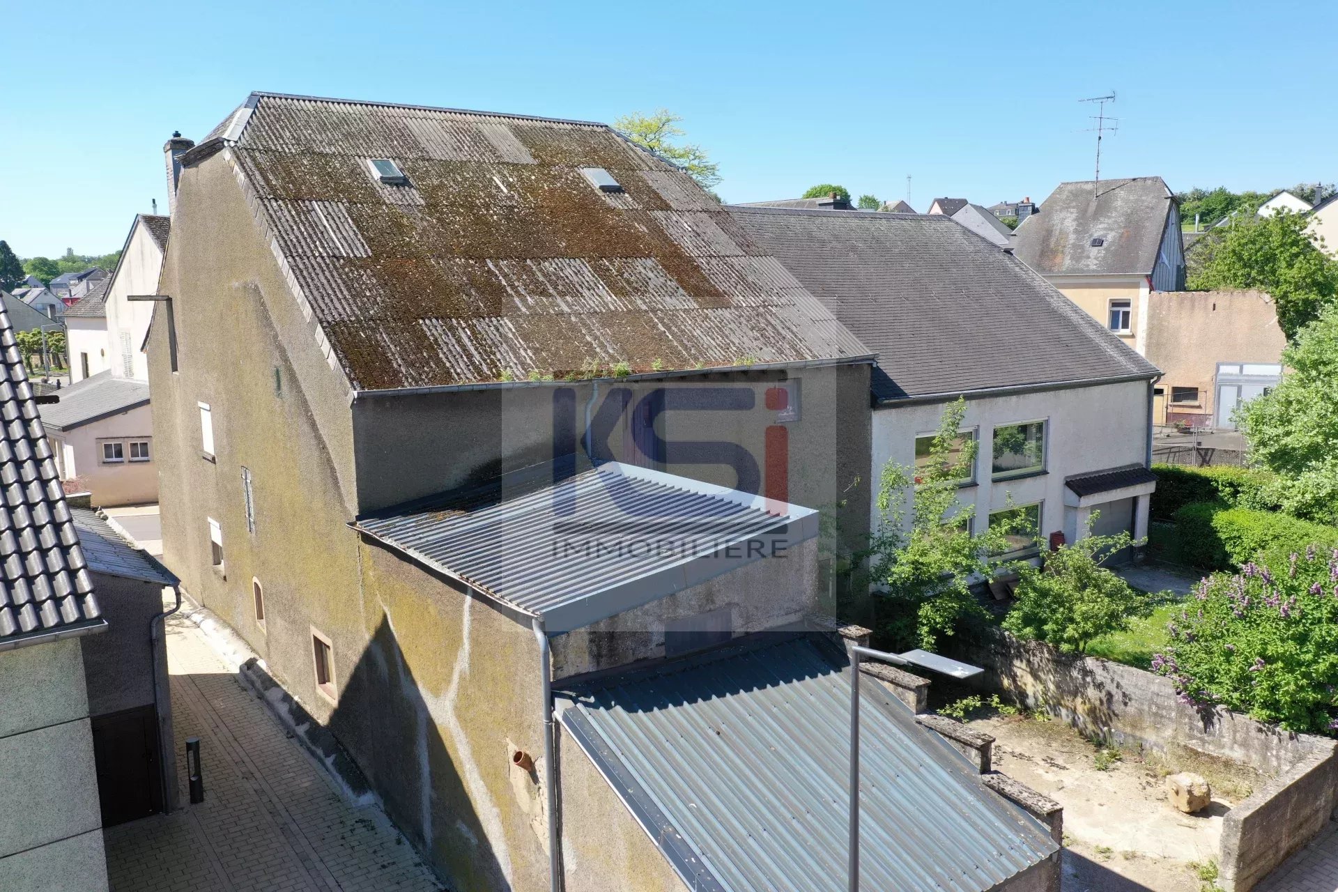 Maison à vendre à Clemency avec projet de construction