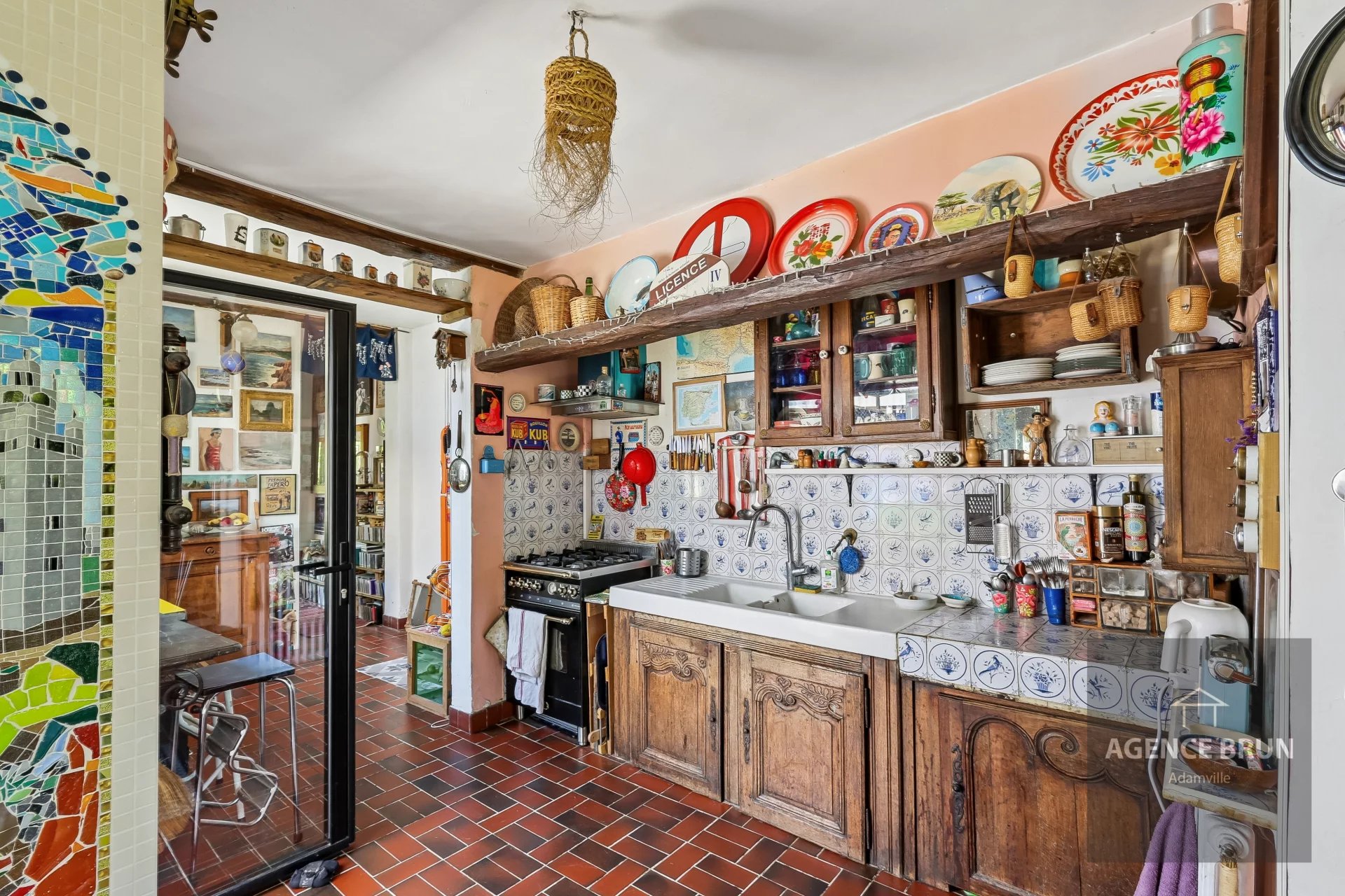 VILLEJUIF – Maison de charme avec dépendance - Photo 3