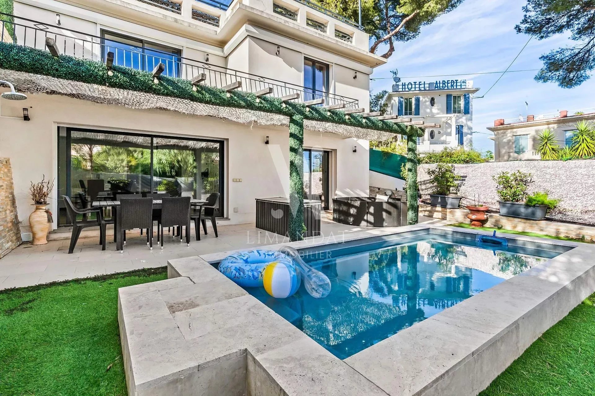 VILLA VUE MER CANNES CENTRE VILLE