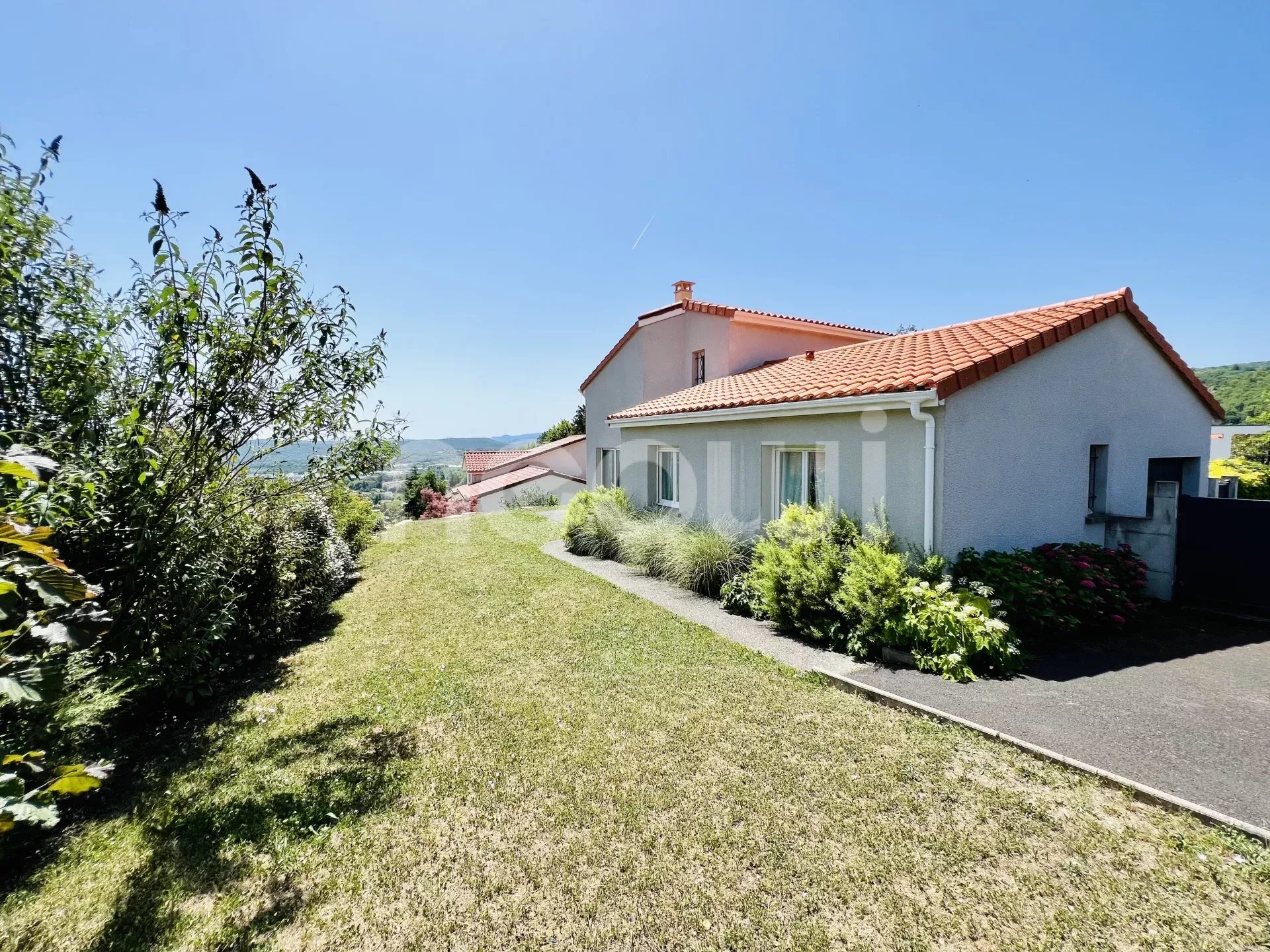 Sale House Enval