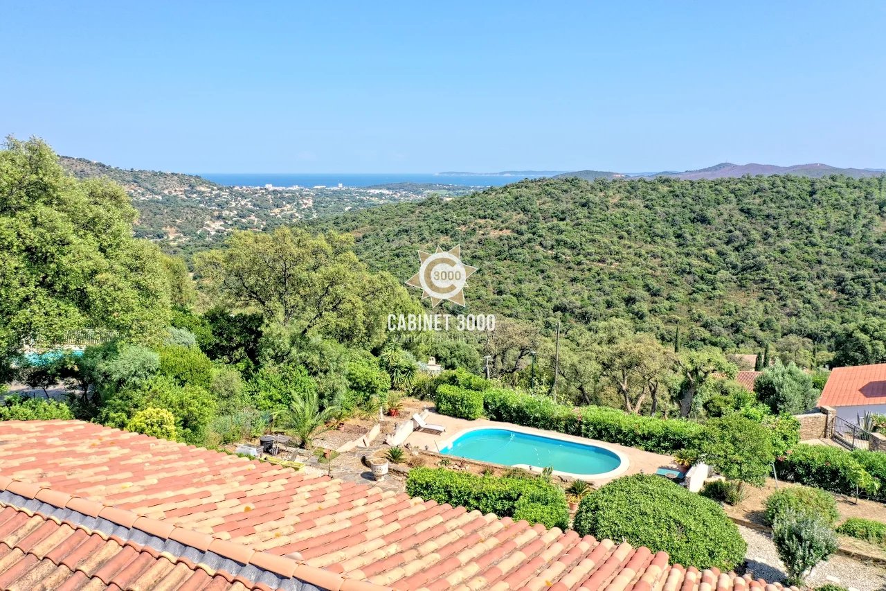 M2182 - BORMES-LES-MIMOSAS - Maison T5 - Terrain de 1745 m2