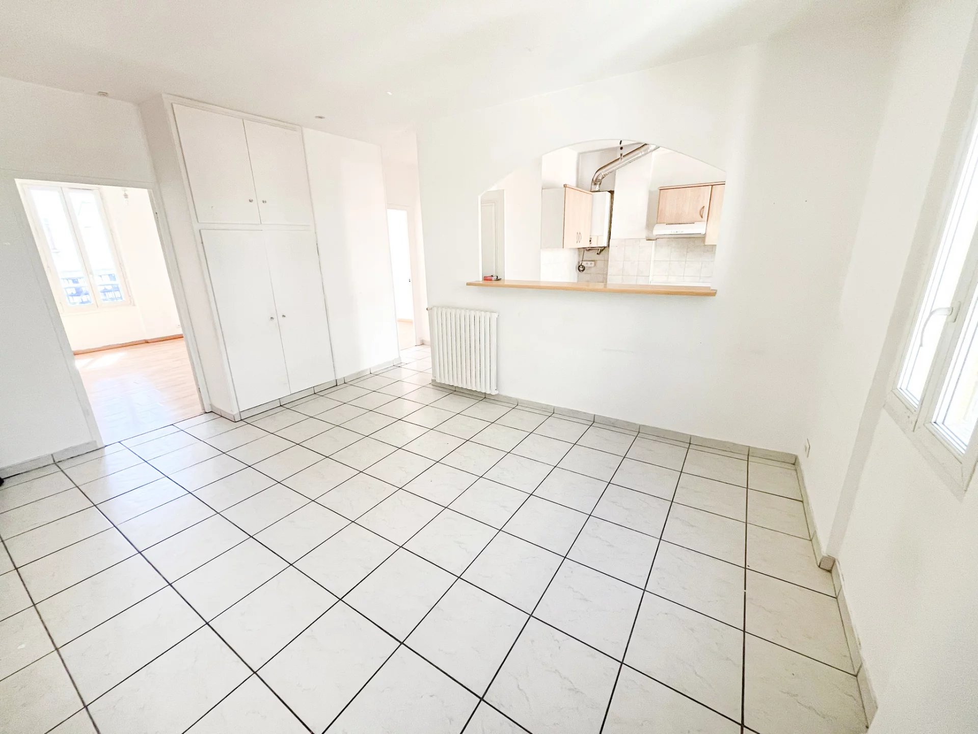 GAMBETTA-TRACHEL - Dernier étage petit Niçois - 3P 56m² - Balcon - 180.000 €