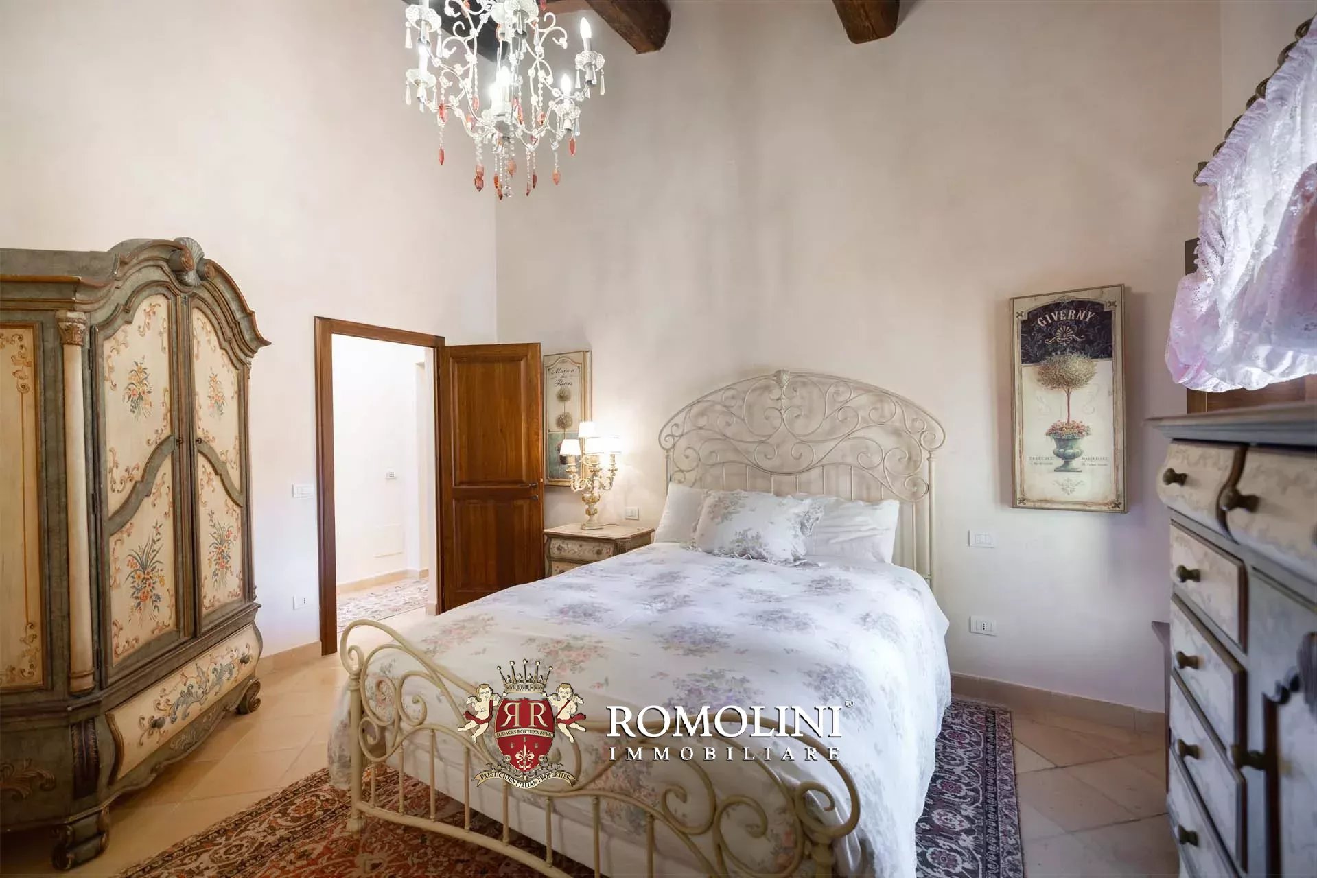 37 Bedroom Villa/Townhouse's Image 203