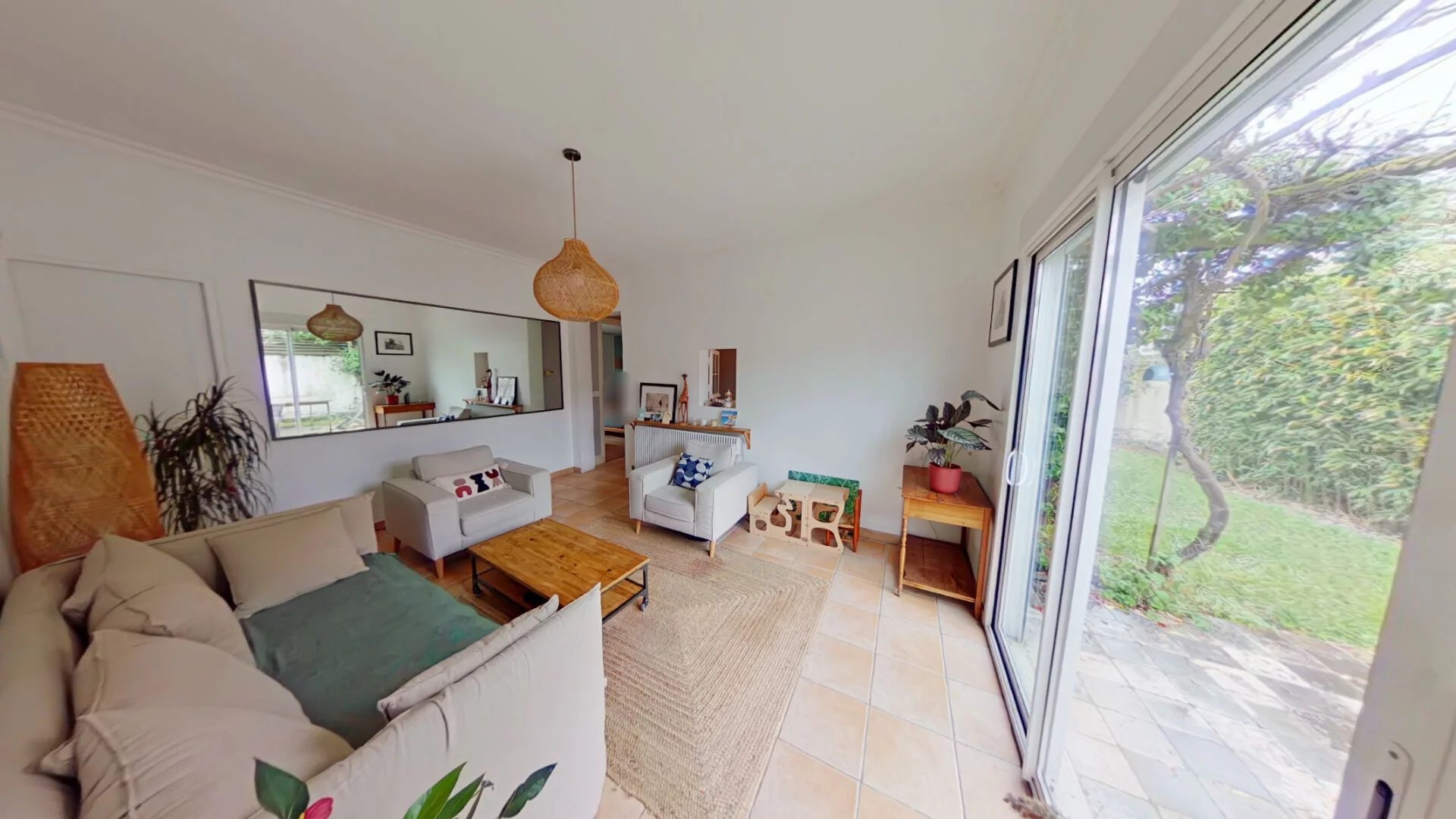 Maison Arcachonaise avec jardin et garage à Vendre à Talence