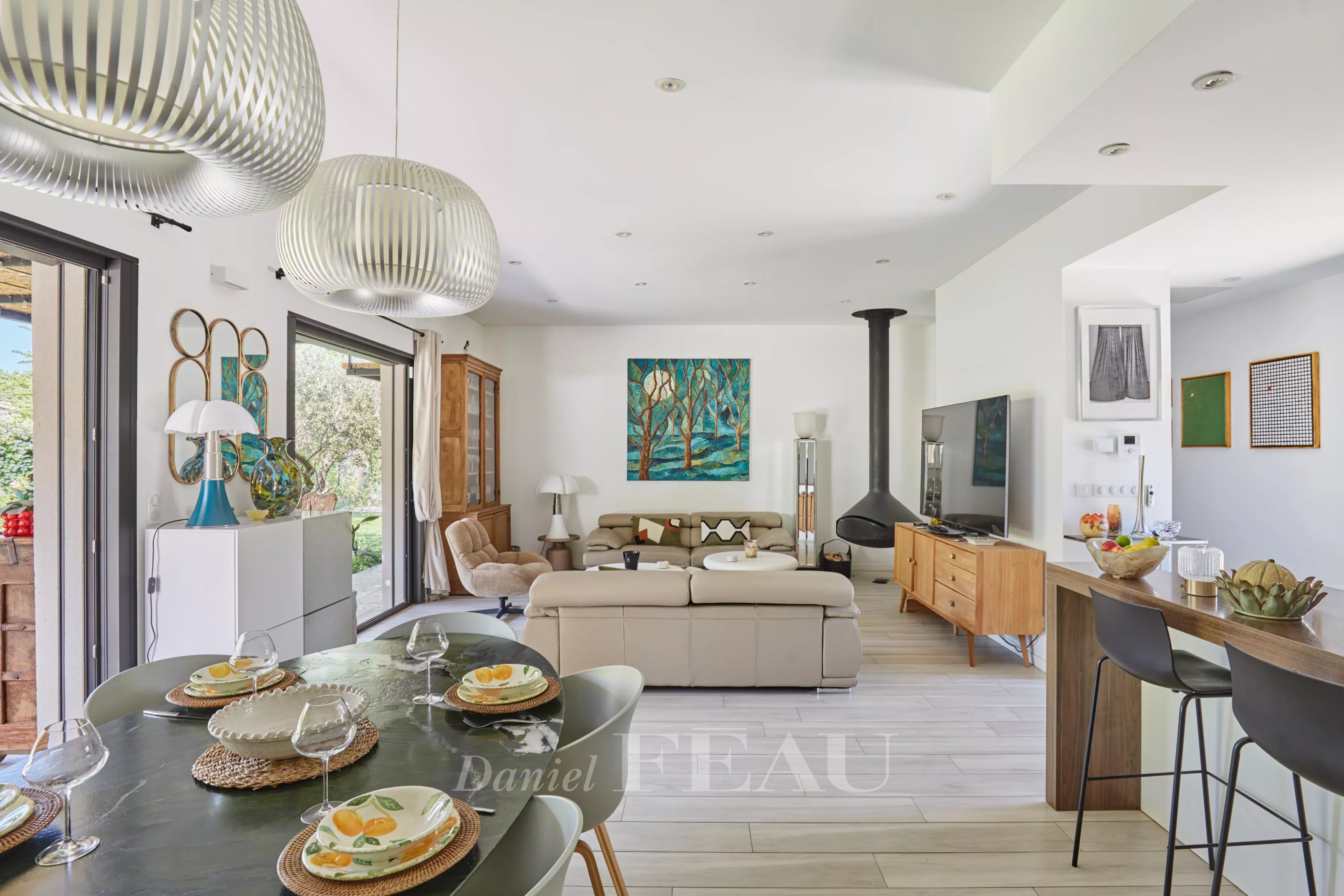 Sale House Paradou