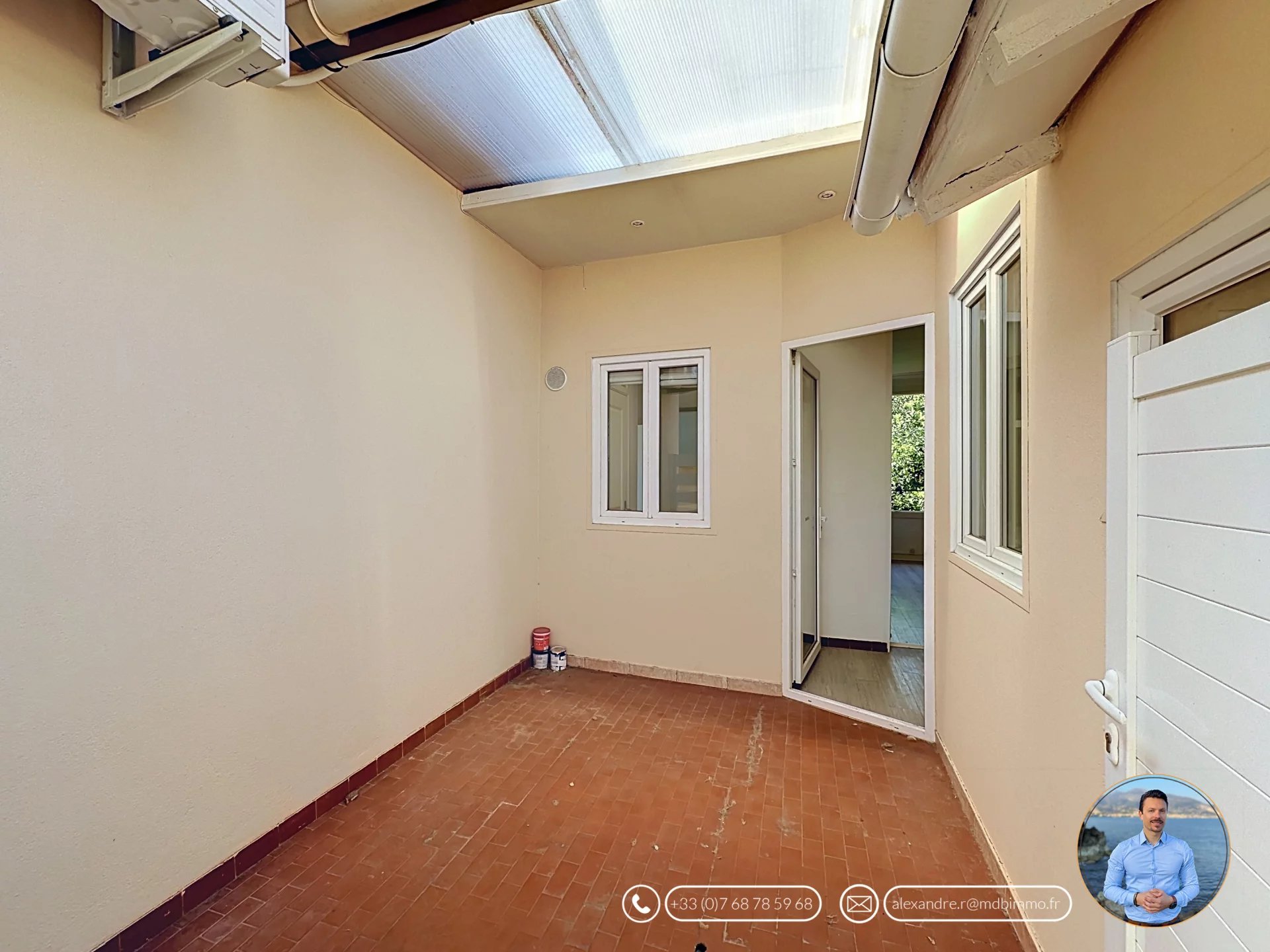 MENTON RIVIERA - T3 de 60m2 sans charges et avec TERRASSE !