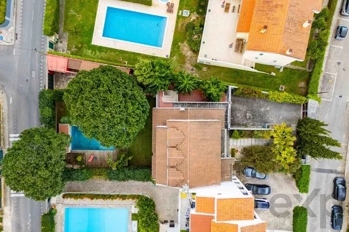 Cascais, Quinta da Bicuda - T4+2 House, Elegant with Pool, Garden, and Spacious Terraces 2750-704 image 33