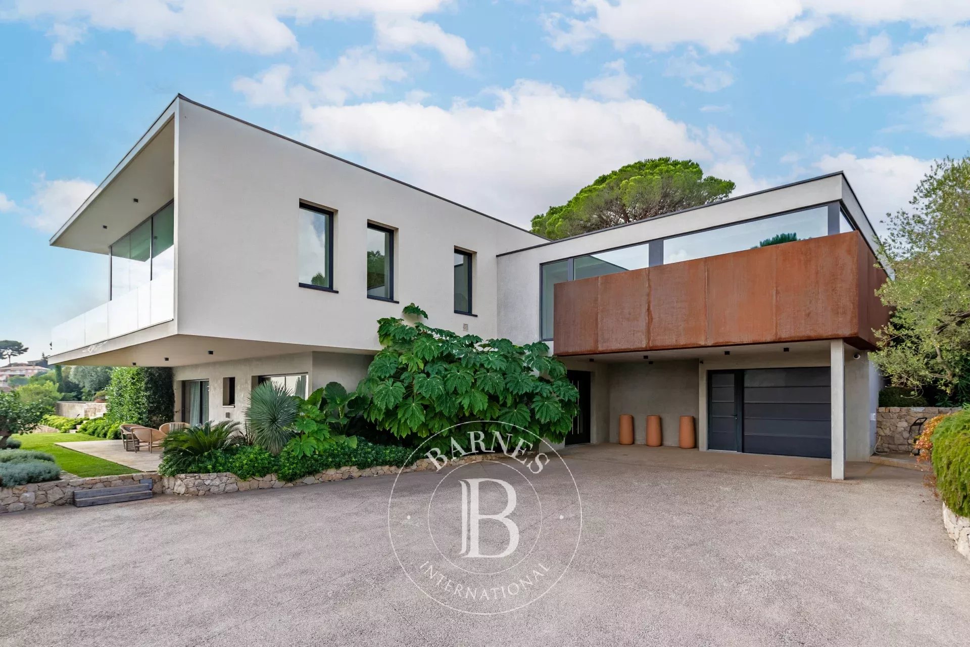 Entre Cannes et Nice - Domaine fermé - Contemporaine d’exception - Vue mer - picture 6