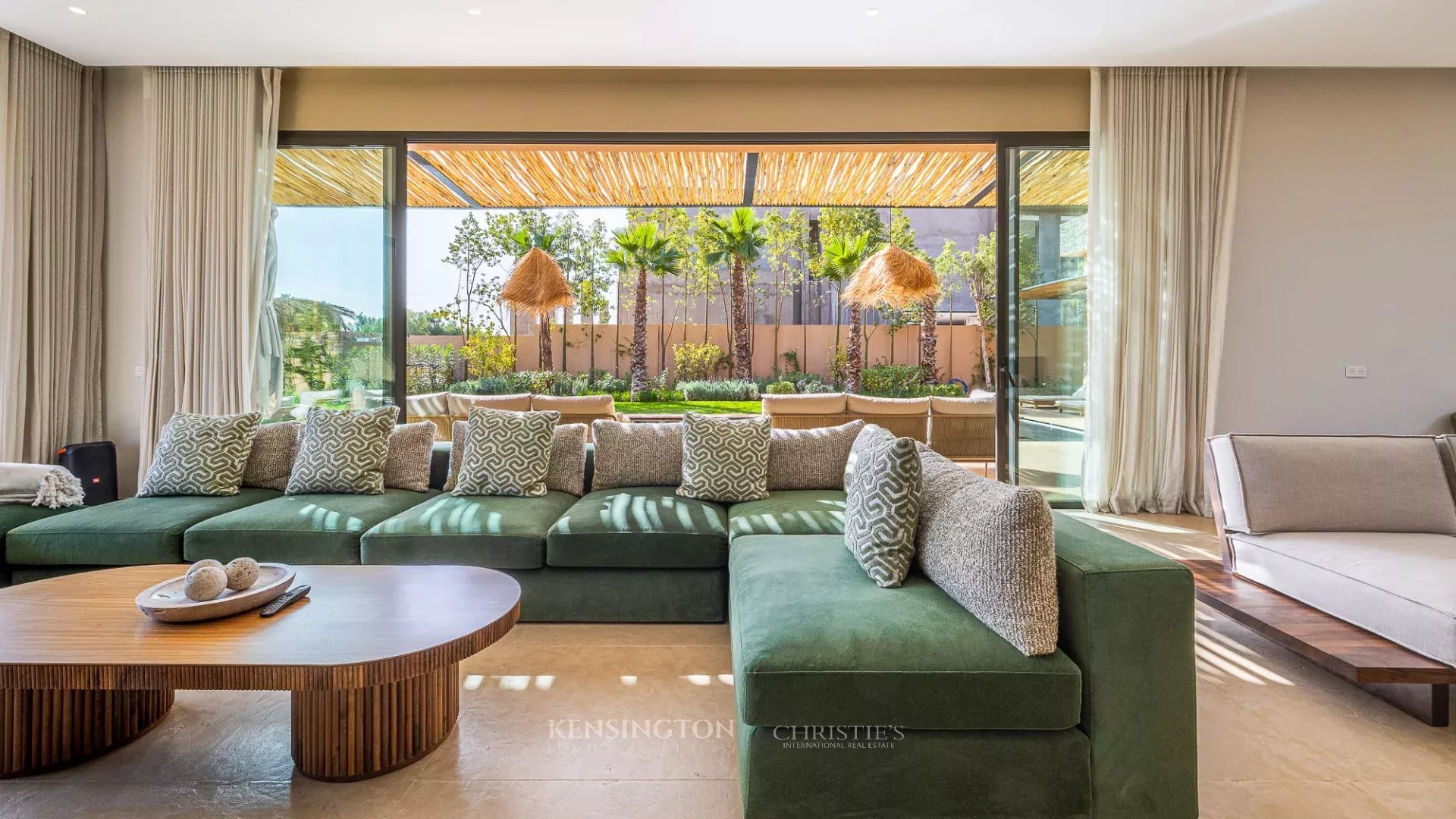 6 Bedroom Villa/Townhouse's Image 11
