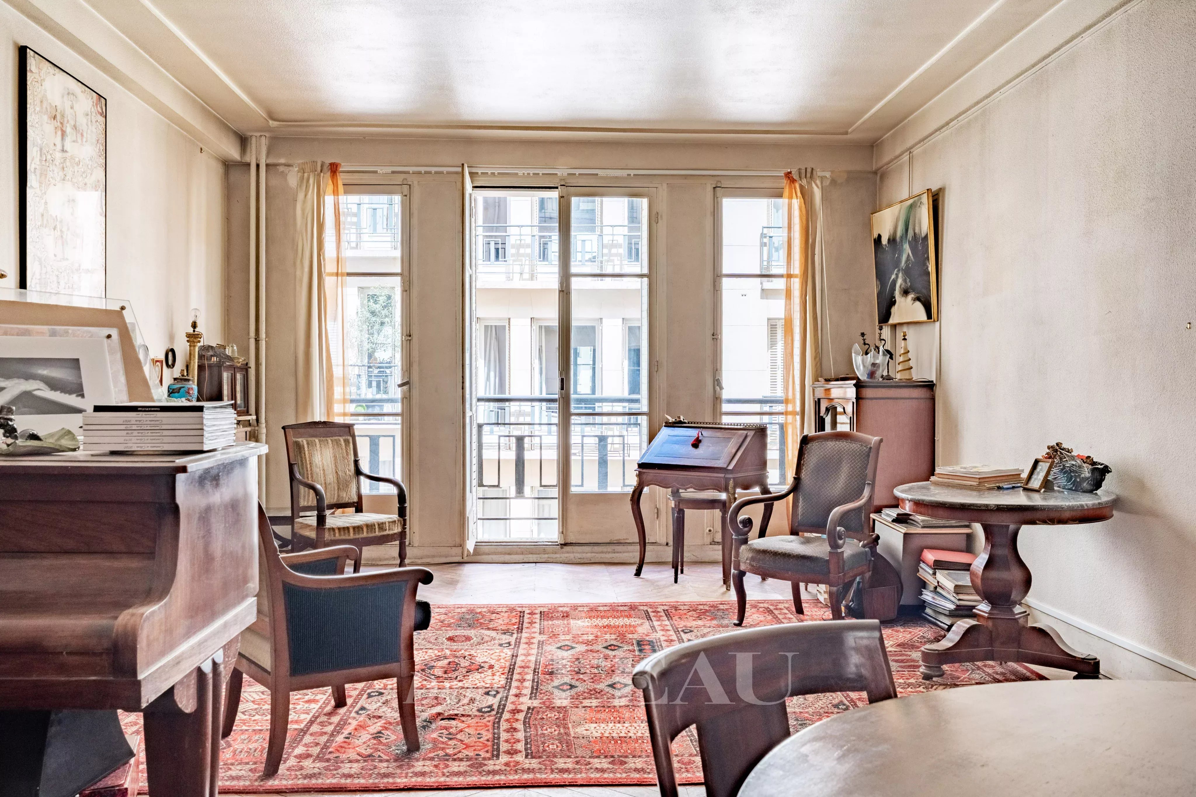Sale Apartment Paris 16th