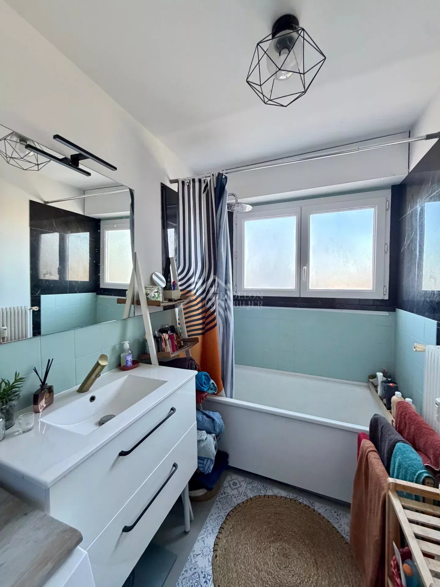 Appartement 5 pièces - 98 m² - balcon