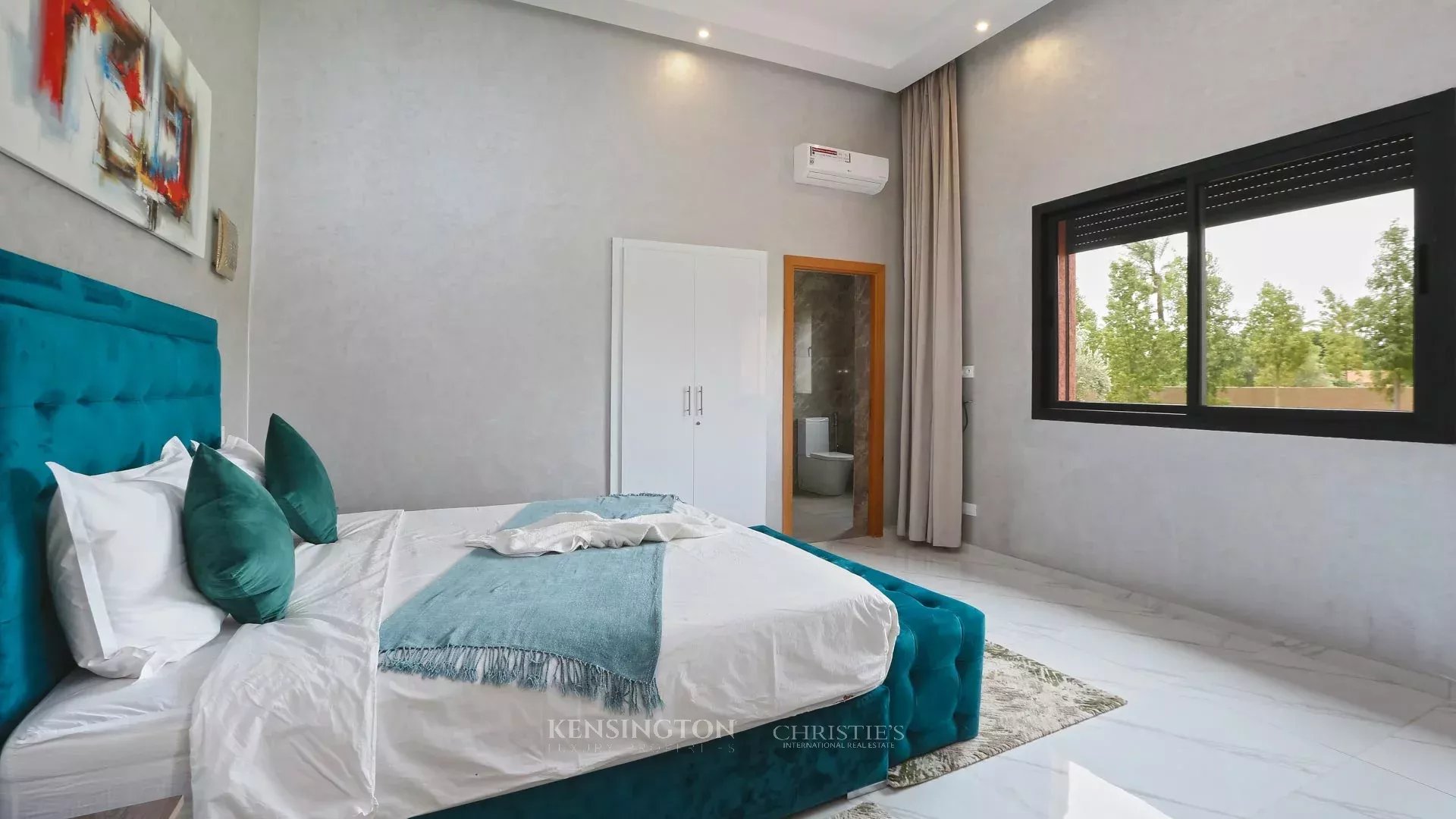 7 Bedroom Villa/Townhouse's Image 21