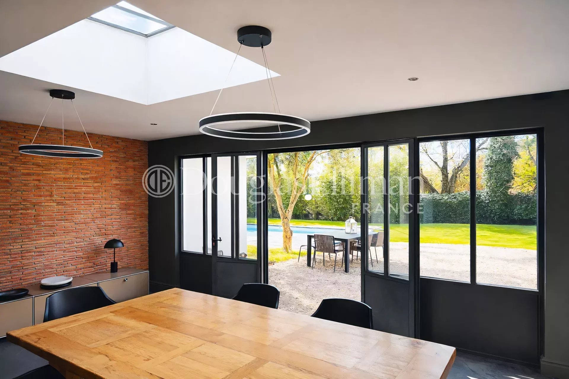 Bruges – Contemporary with pool and garage - Picture n°3