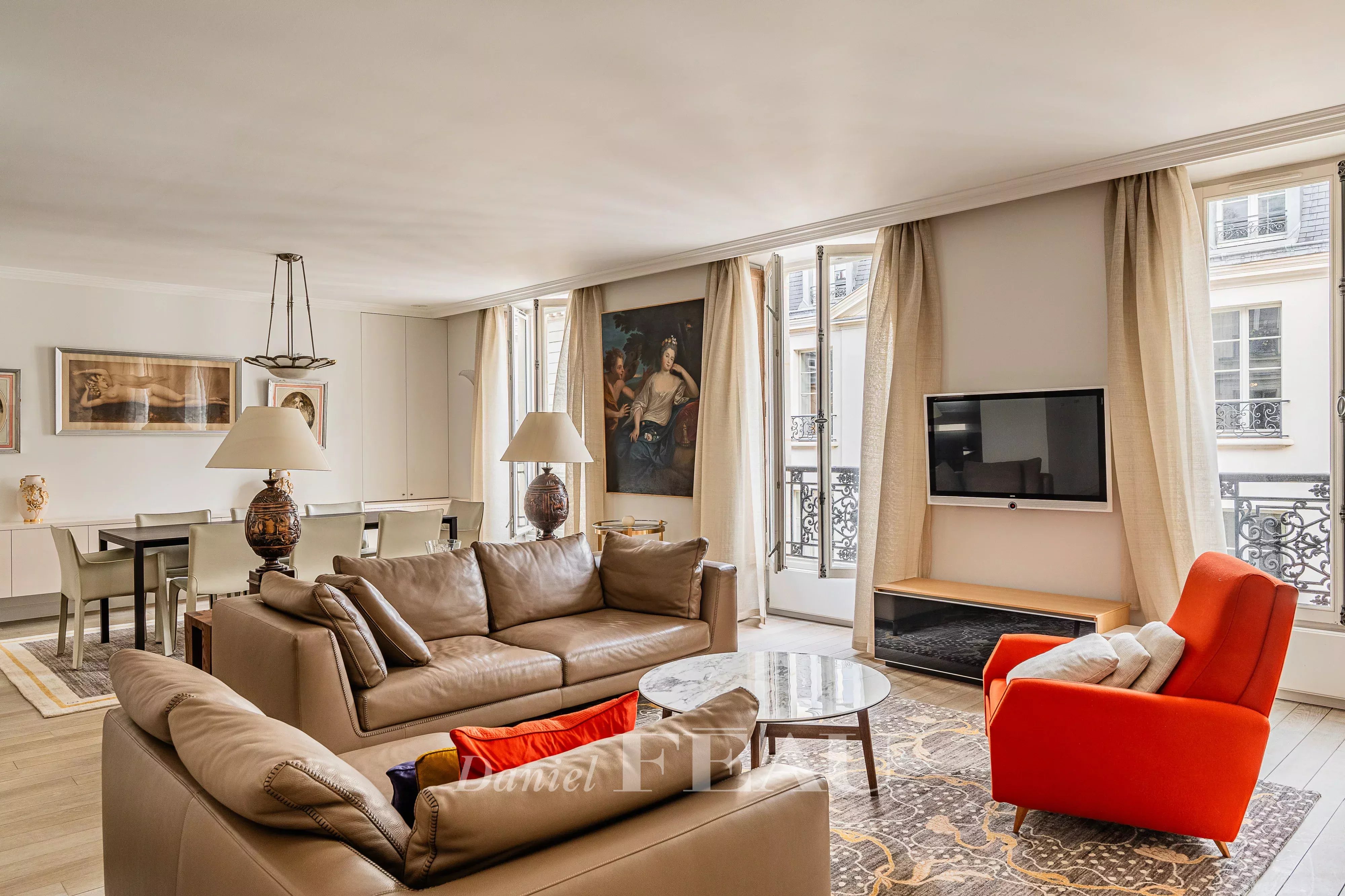 Paris 7th District –  An elegant pied a terre