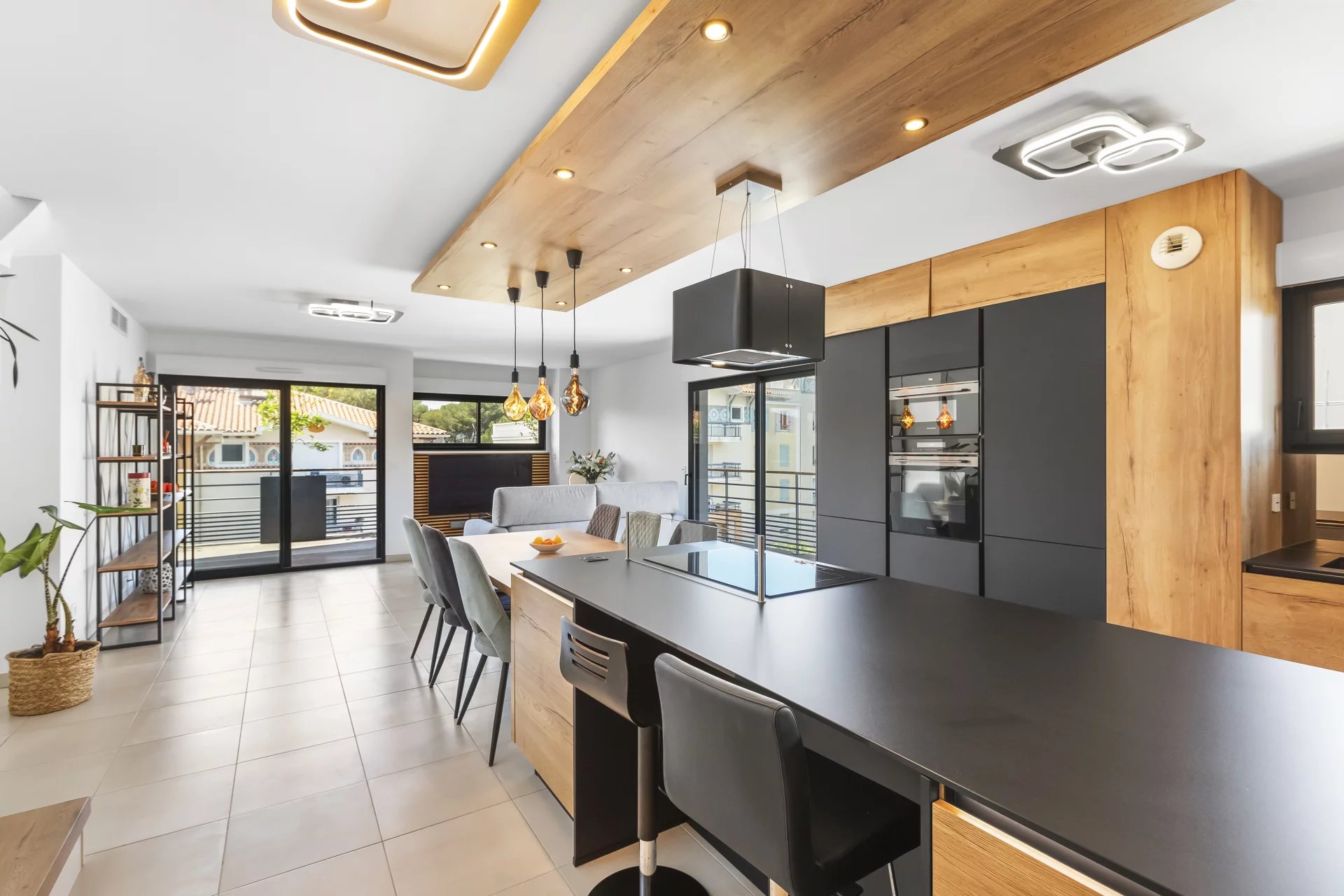 Bright penthouse with large terrace - Saint Aygulf