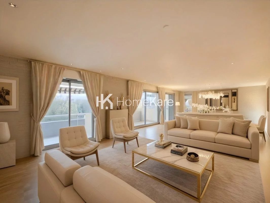 BEL APPARTEMENT DE 134 M2 AVEC BALCONS - ASCENSEUR - STATIONNEME