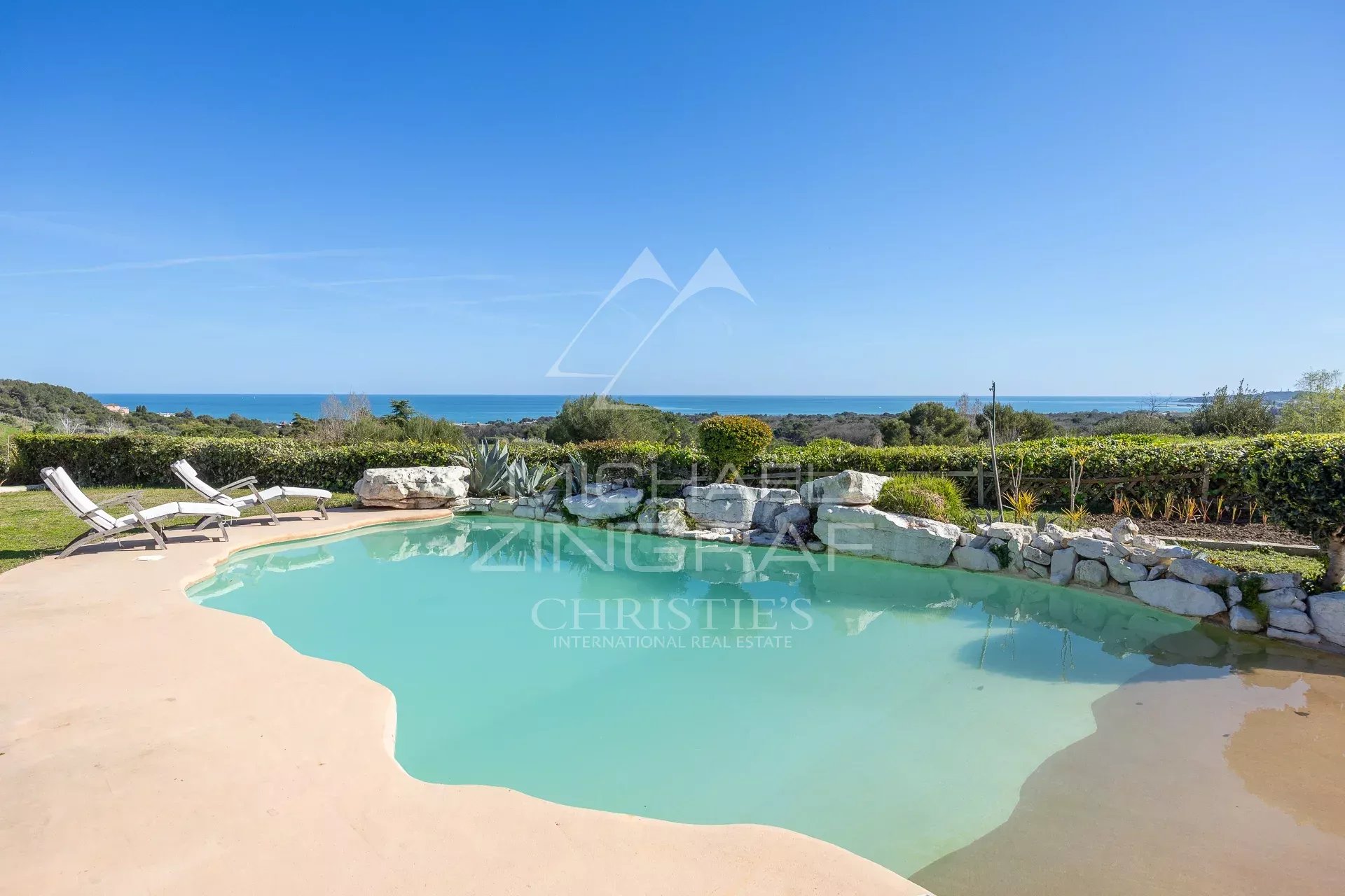 5 Bedroom Villa/Townhouse's Image 7