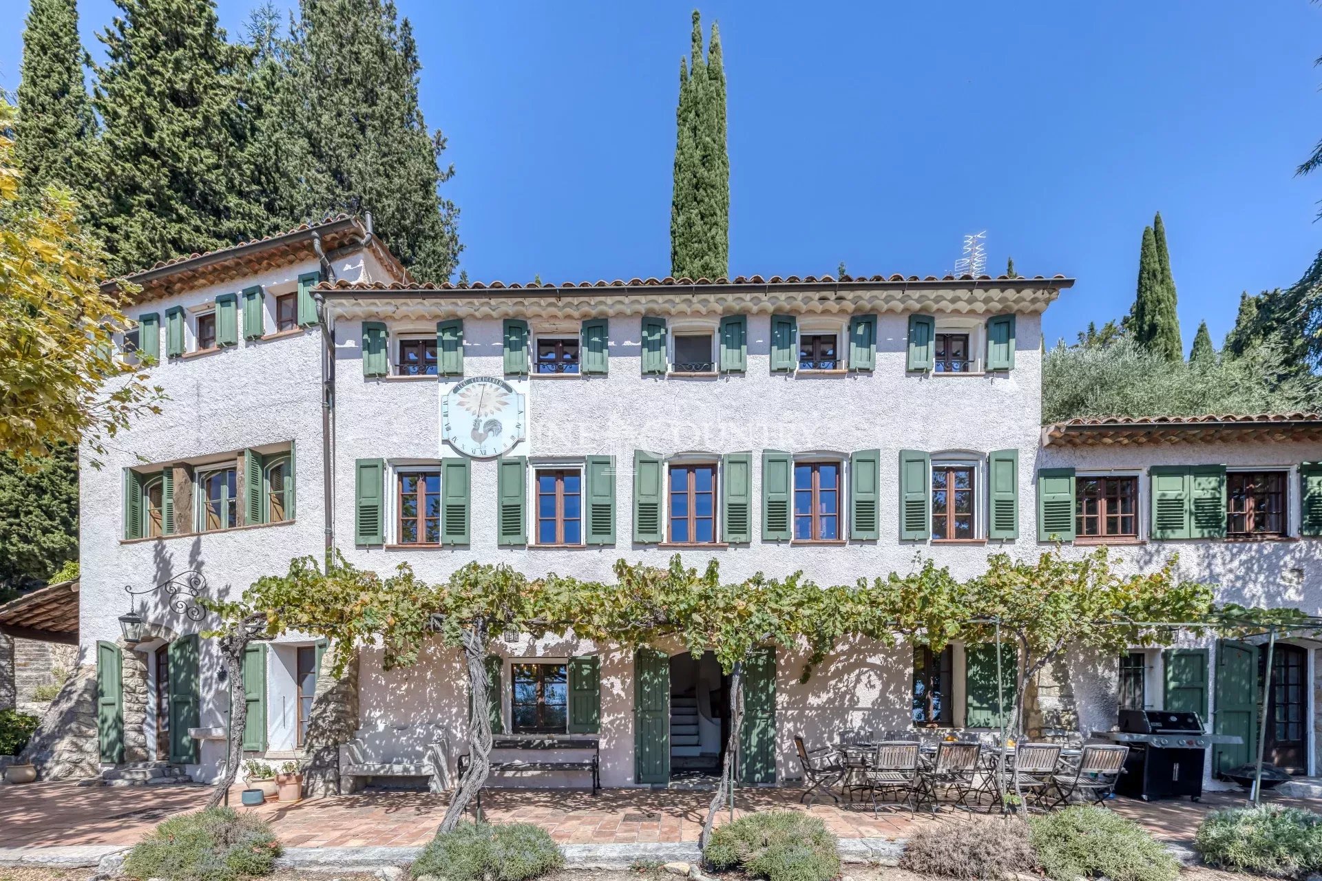 Photo of For sale property in Grasse with sea view