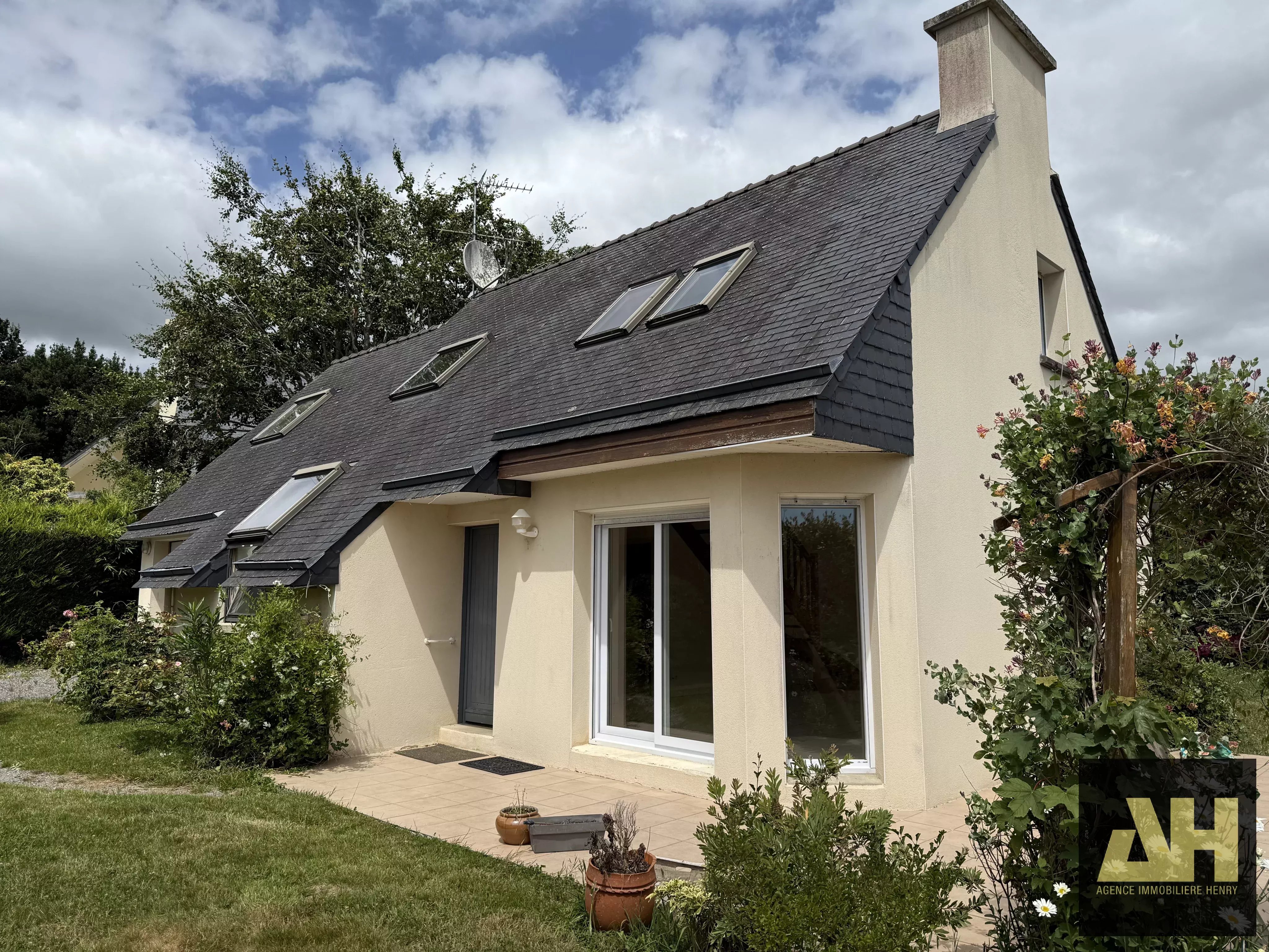 LA FOREST-LANDERNEAU - Maison 5 pièces avec jardin