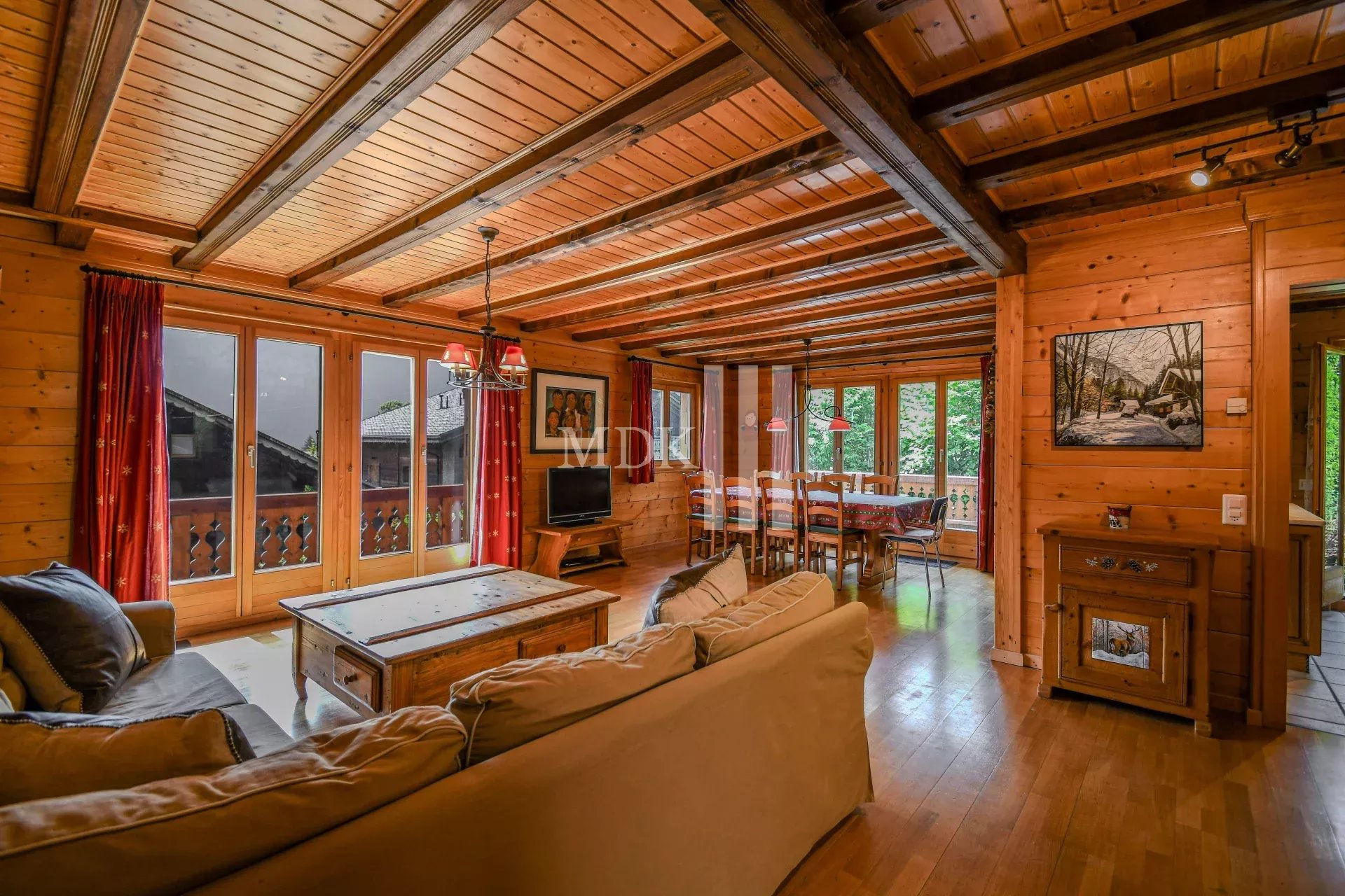Magnifique chalet idéalement situé au cœur du village - Photo 4