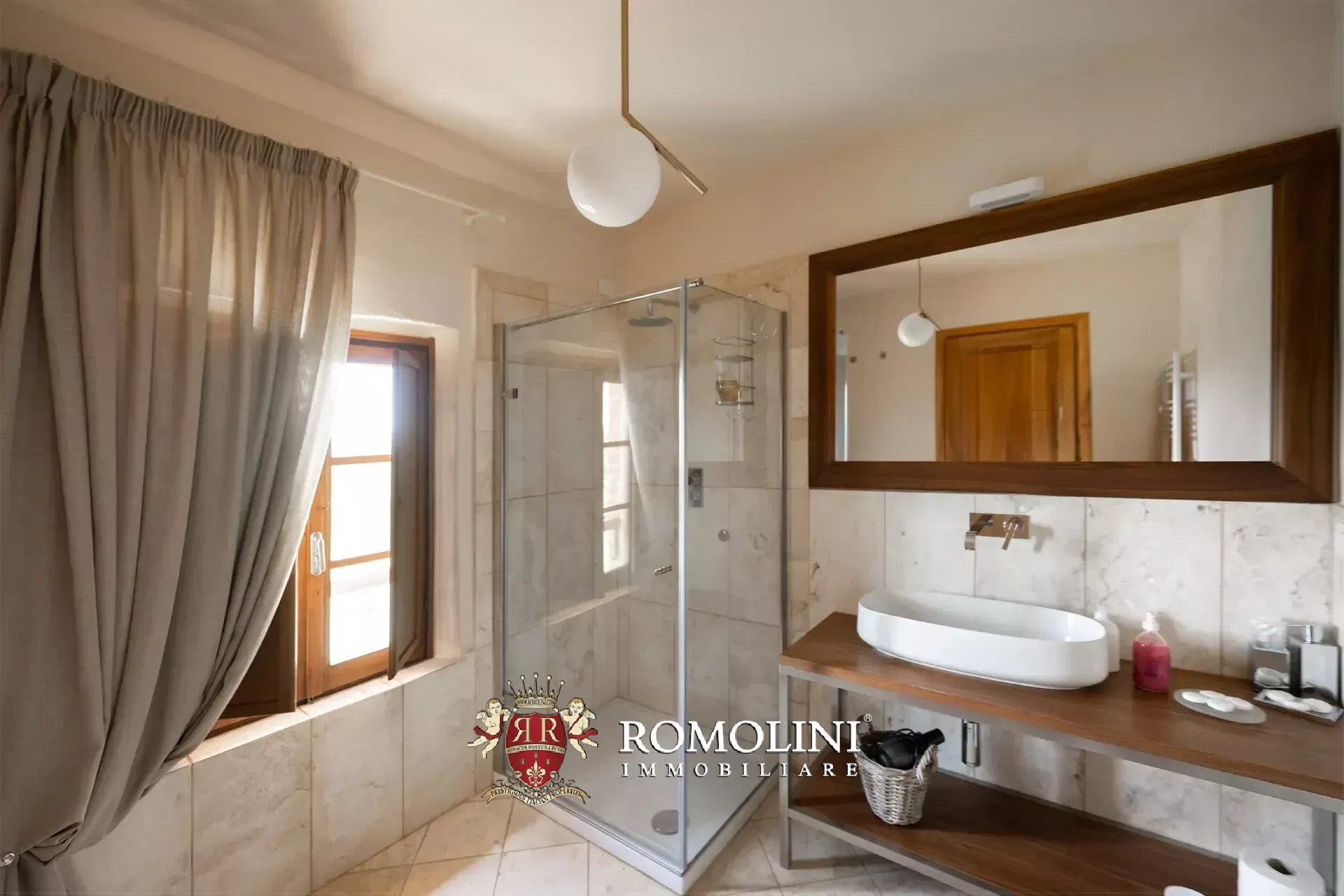 21 Bedroom Villa/Townhouse's Image 50