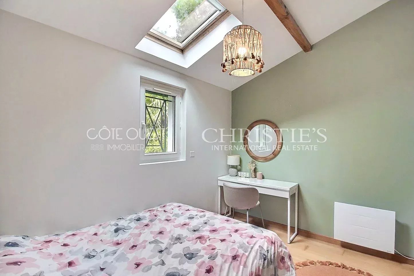 6 Bedroom Villa/Townhouse's Image 11