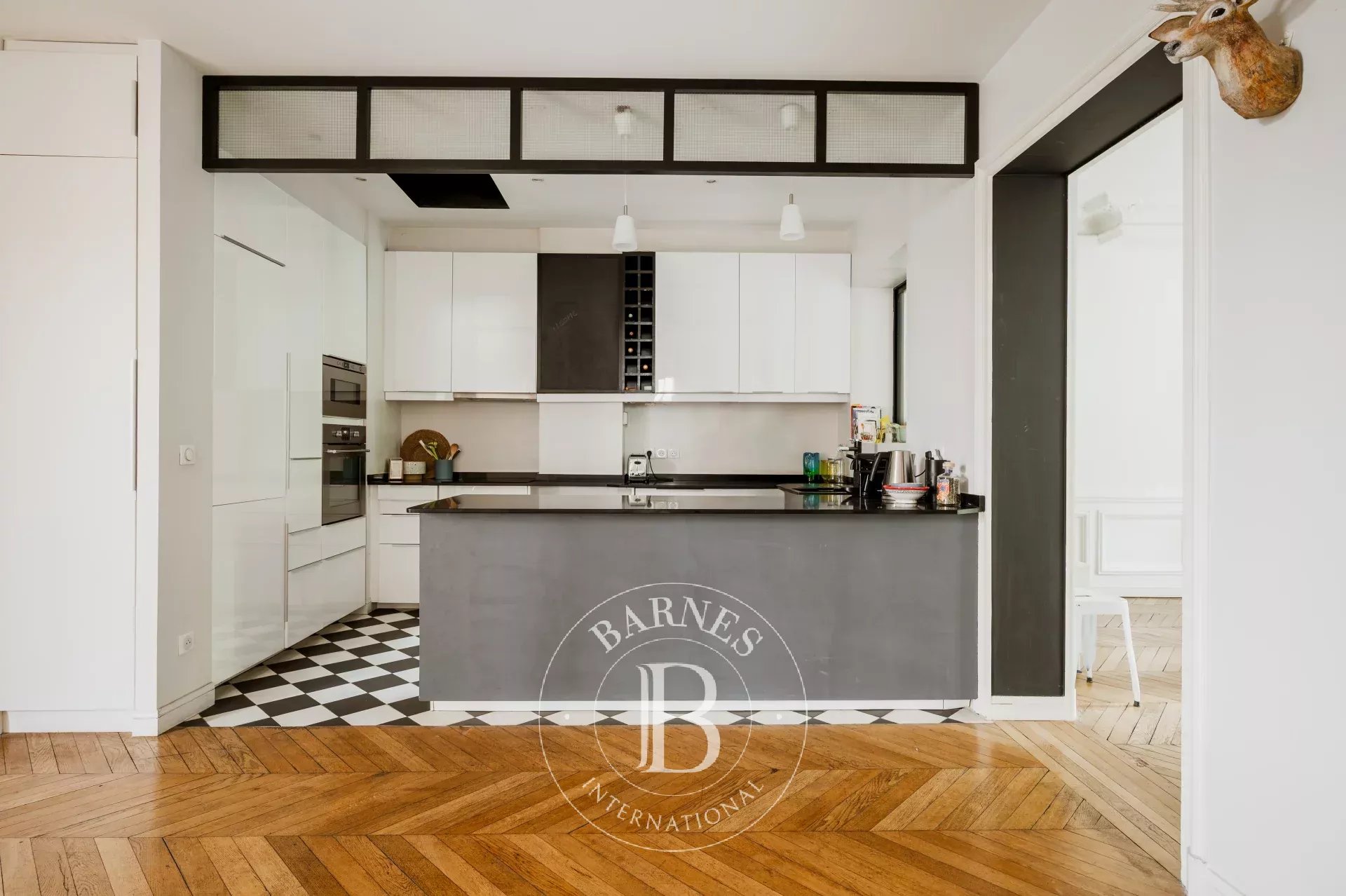 Paris  - Apartment 3 Bedrooms - picture 9