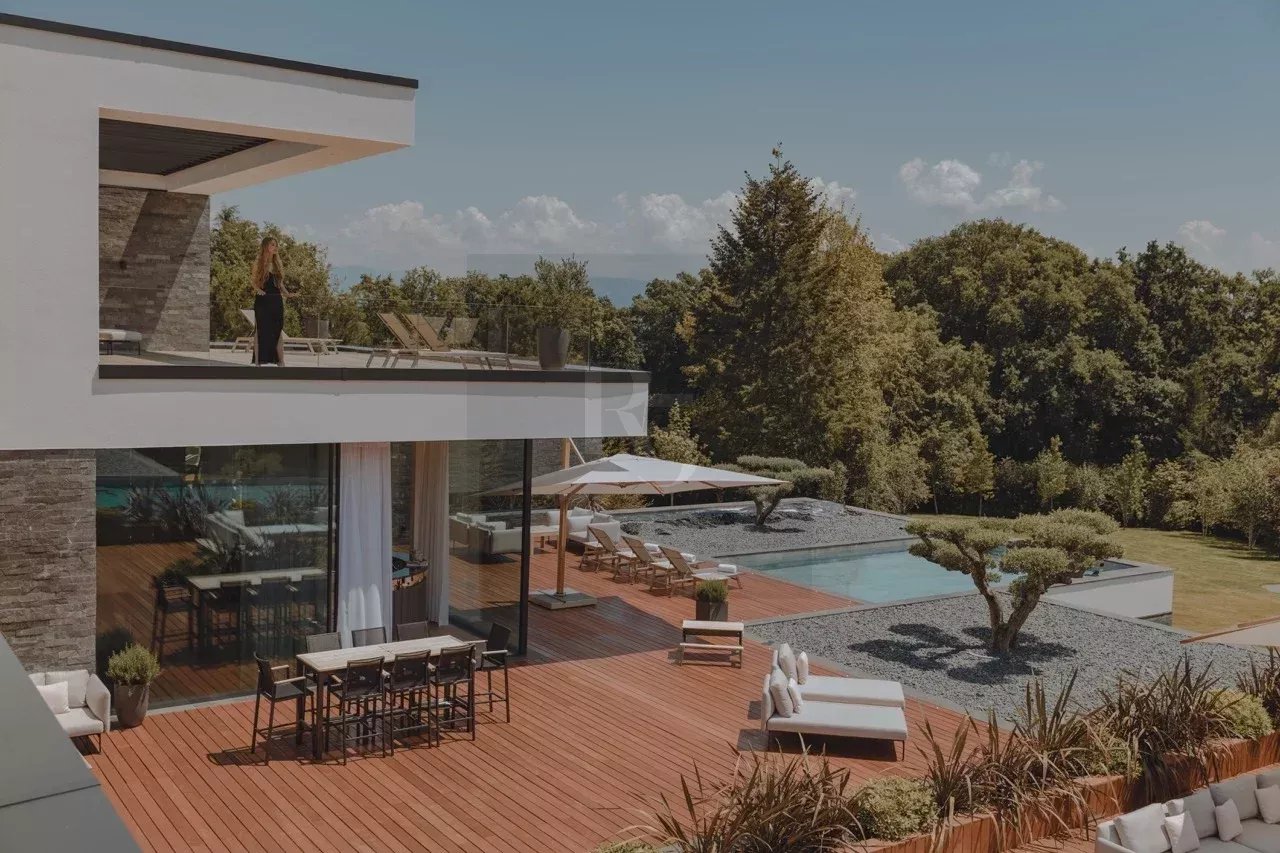 Grande Villa – Retraite contemporaine ultra-privée aux portes de Genève — photo 4