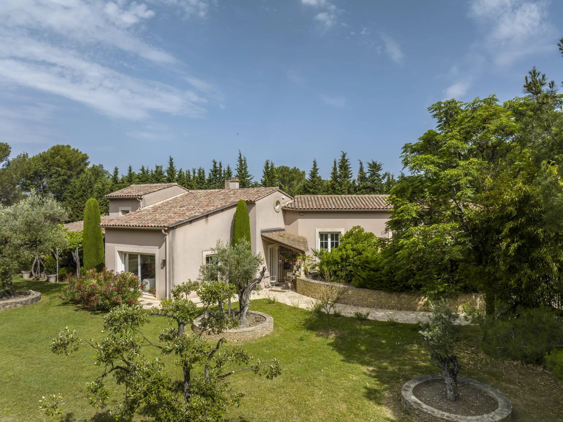 Agence immobilière de 