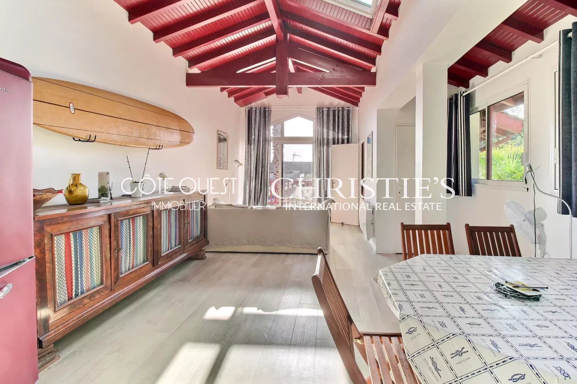 5 Bedroom Villa/Townhouse's Image 8