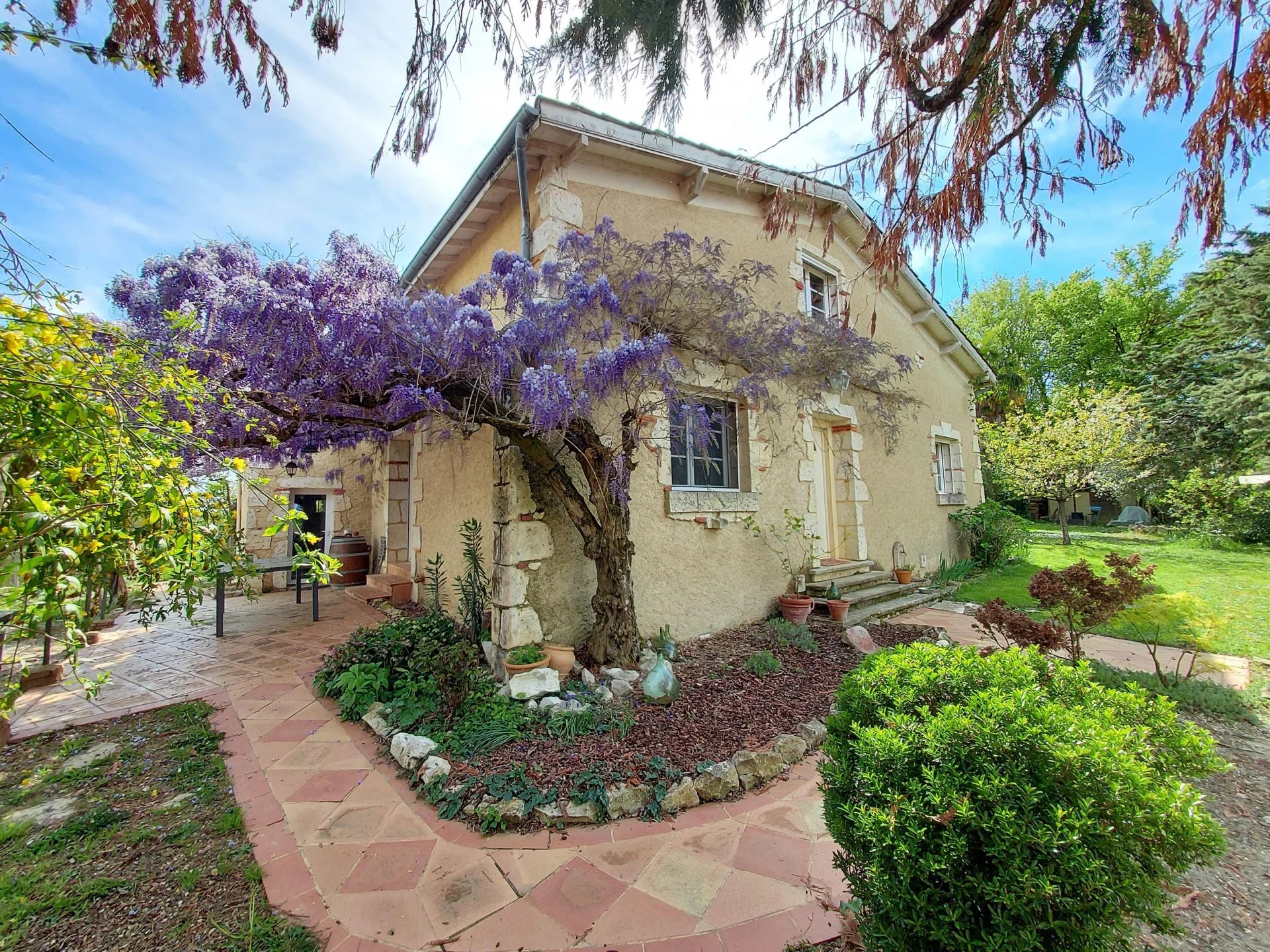 Agence immobilière de 