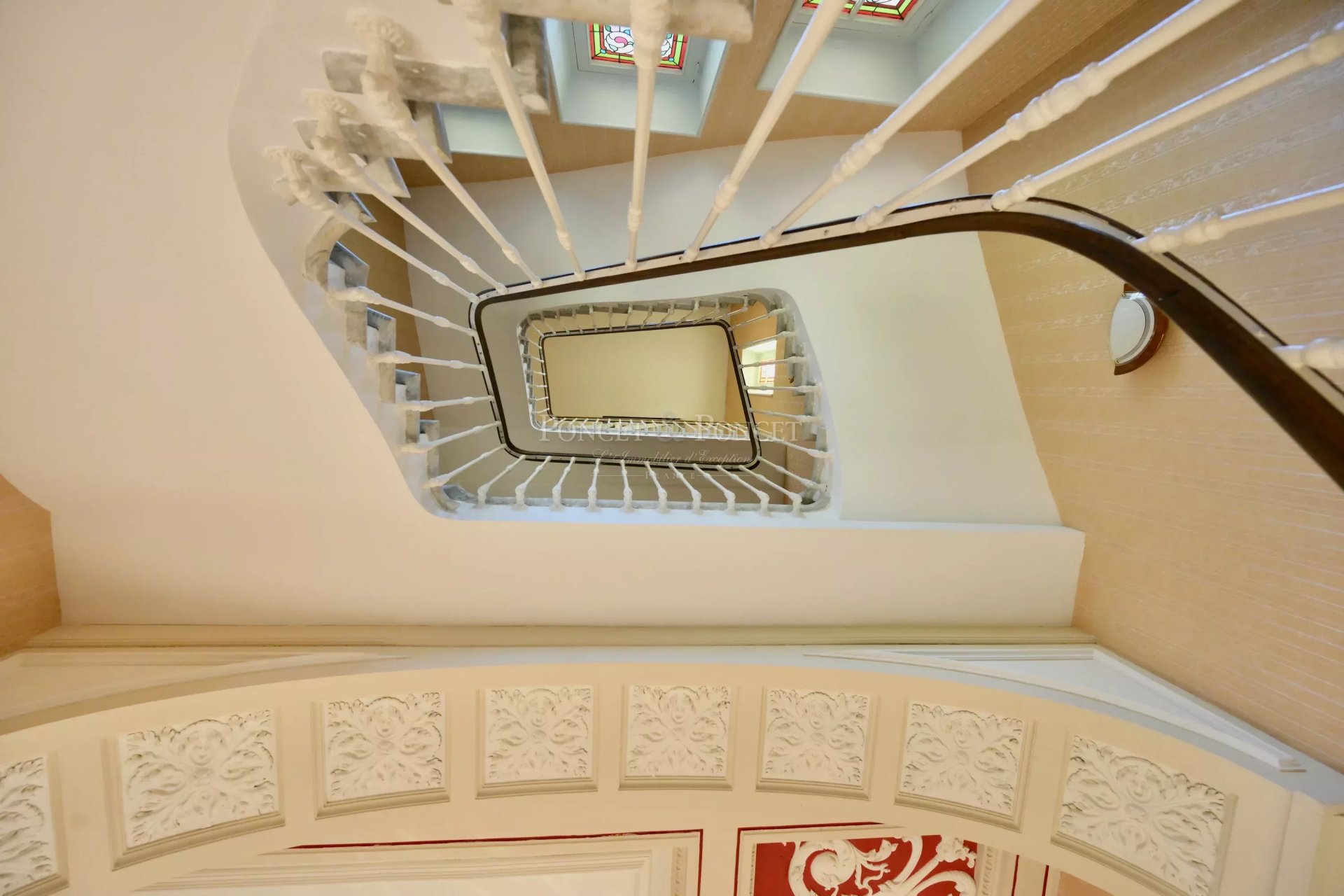 11 Bedroom Villa/Townhouse's Image 10