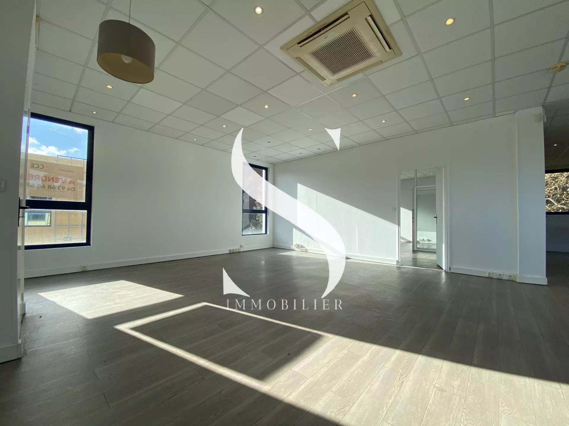 Bureau à vendre, 146 m², Vallauris