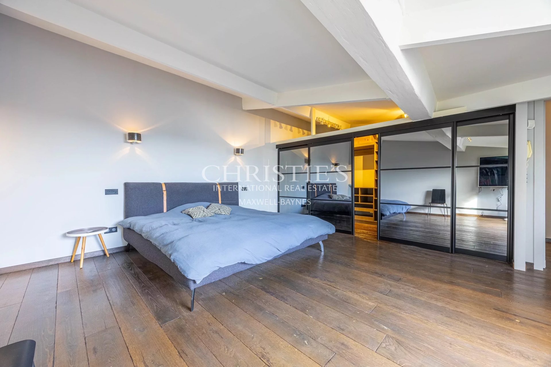 2 Bedroom Apartment/Flat's Image 11