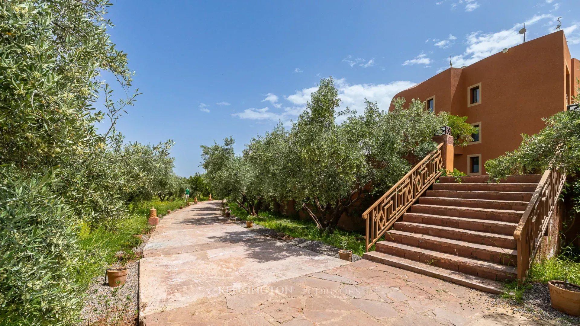 9 Bedroom Villa/Townhouse's Image 12