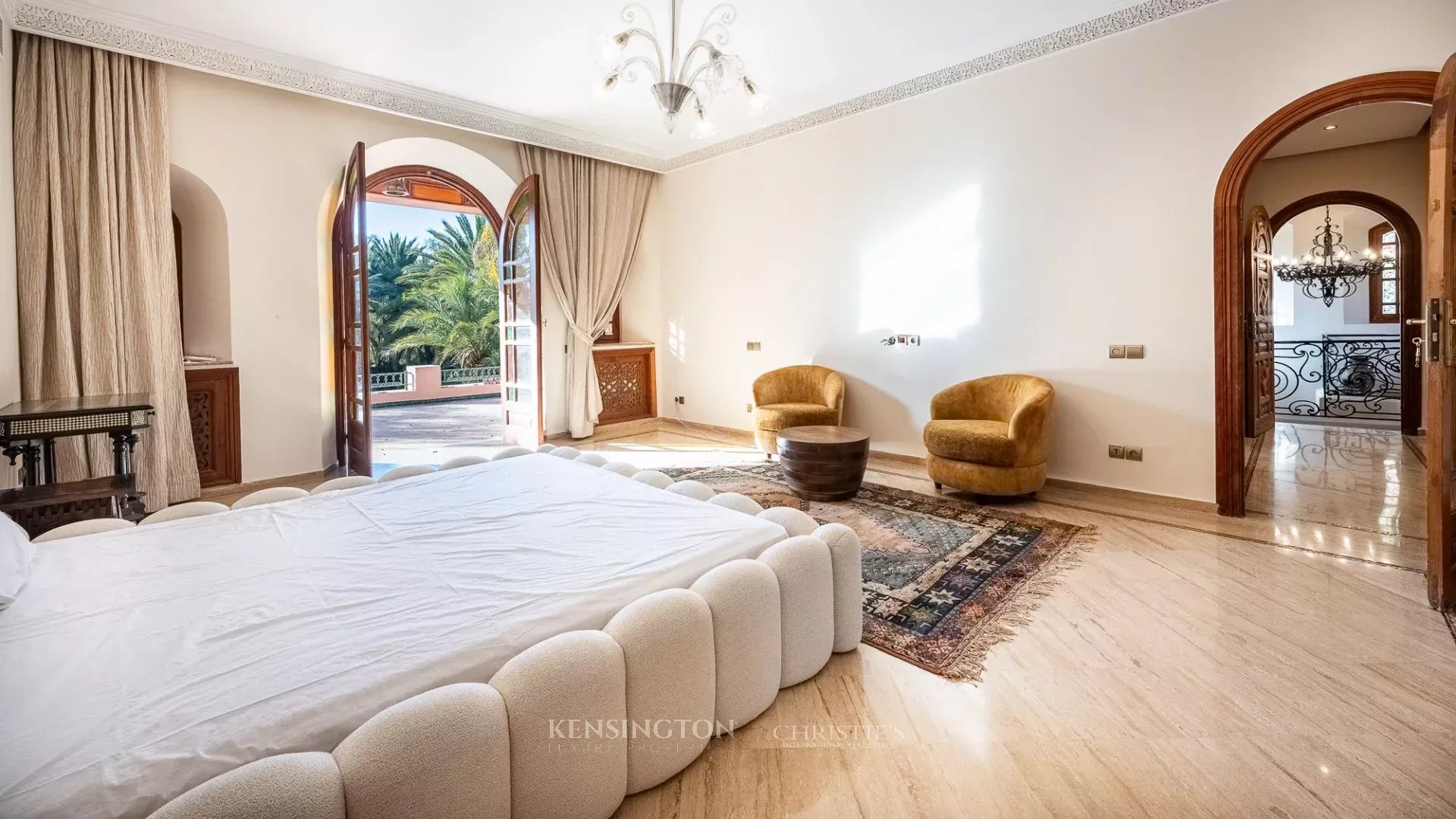 6 Bedroom Villa/Townhouse's Image 52