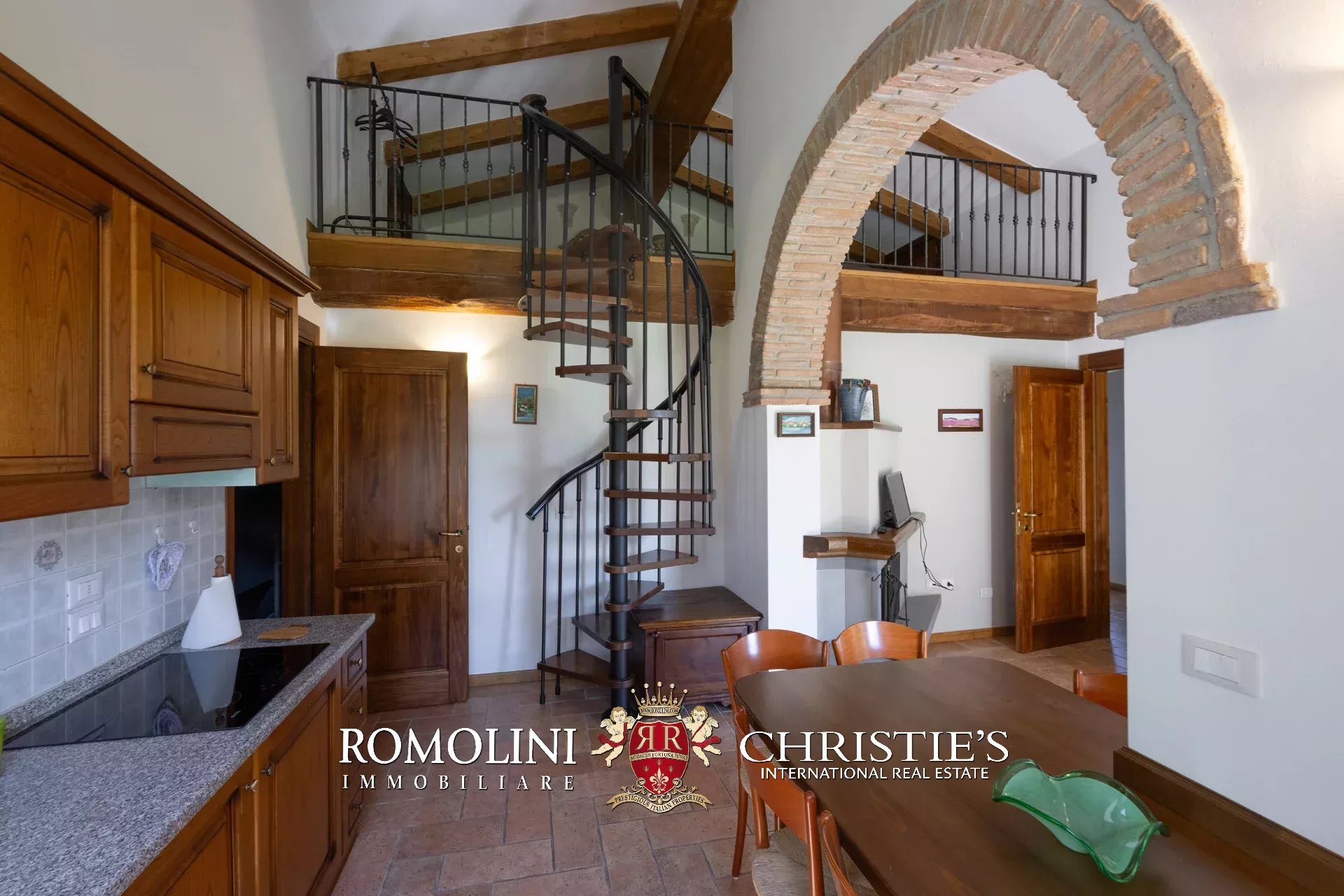 13 Bedroom Villa/Townhouse's Image 40