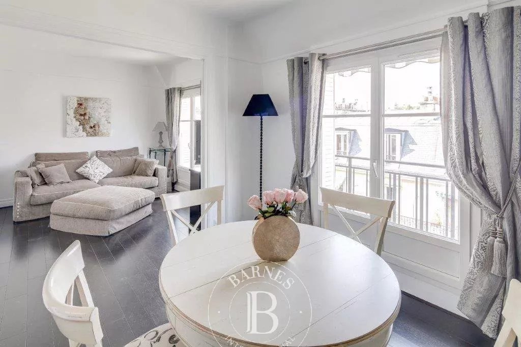 Paris 16e - 50m² - 2p. - 1ch.