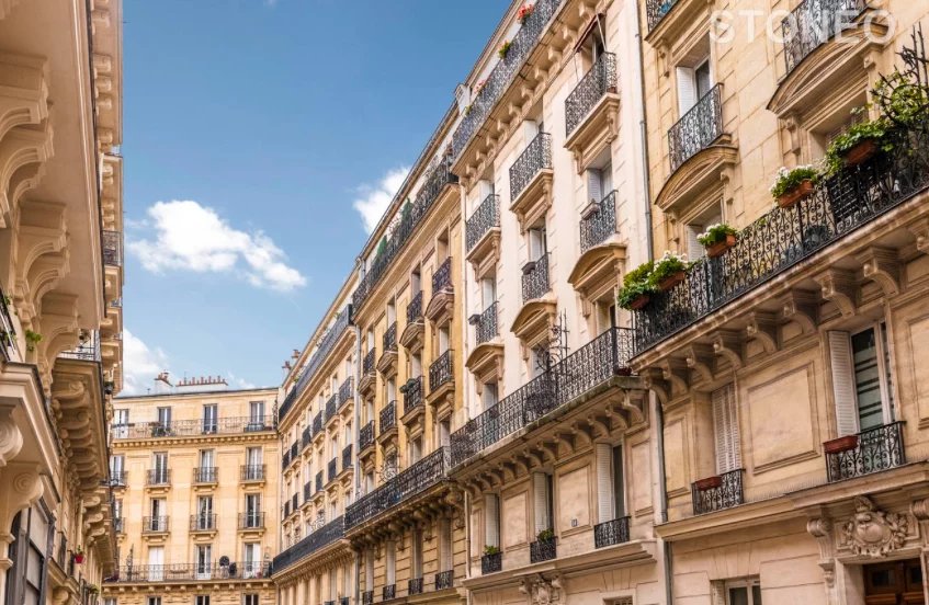 Appartement 4 pièces dernier étage Haussmannien Métro Cambronne