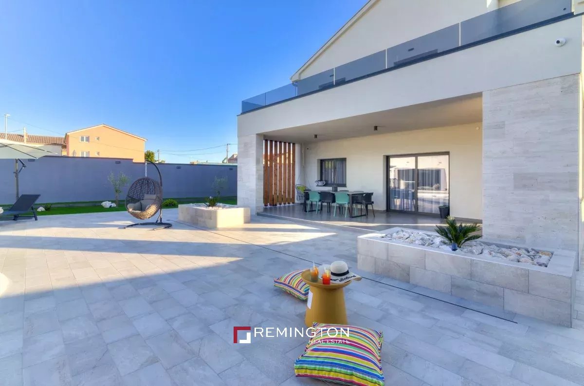 4 Bedroom Villa/Townhouse's Image 19