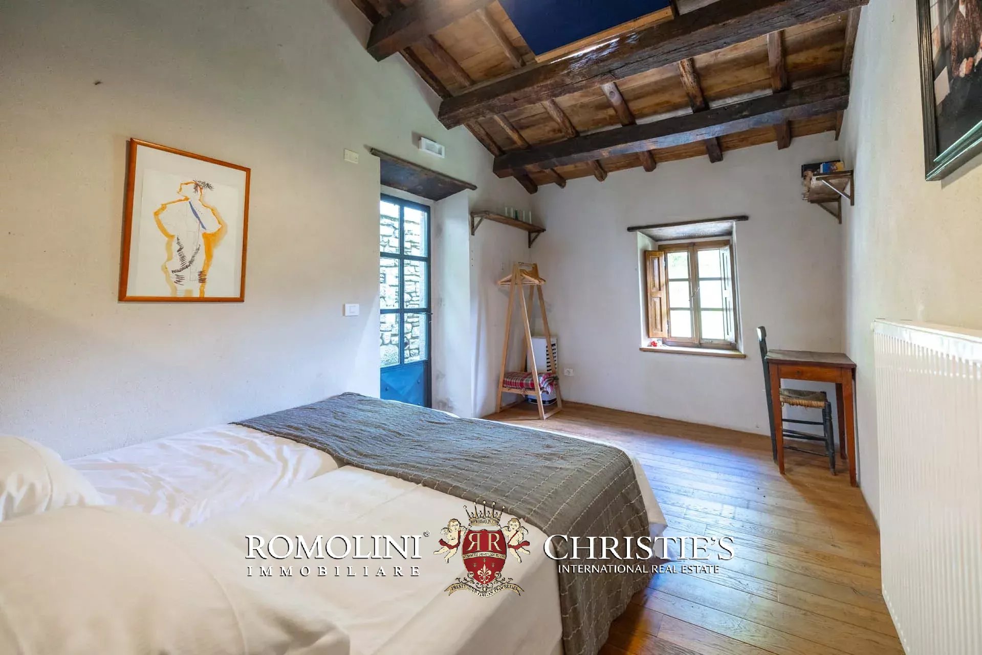10 Bedroom Villa/Townhouse's Image 36
