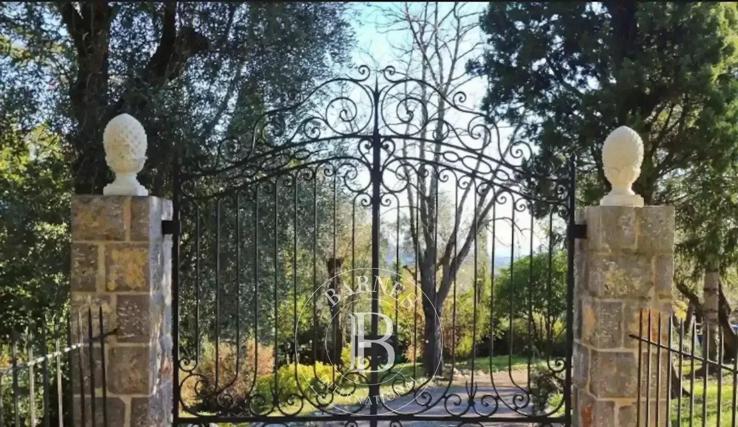 Grasse  - Maison  7 Chambres - picture 13