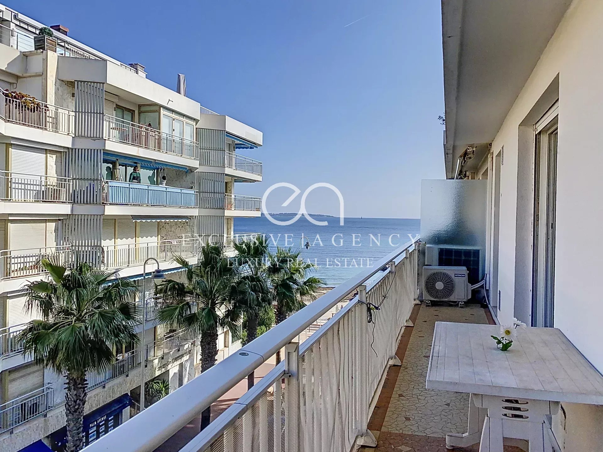 Cannes Palm Beach - 2 pièces 56m² avec parking et vue mer