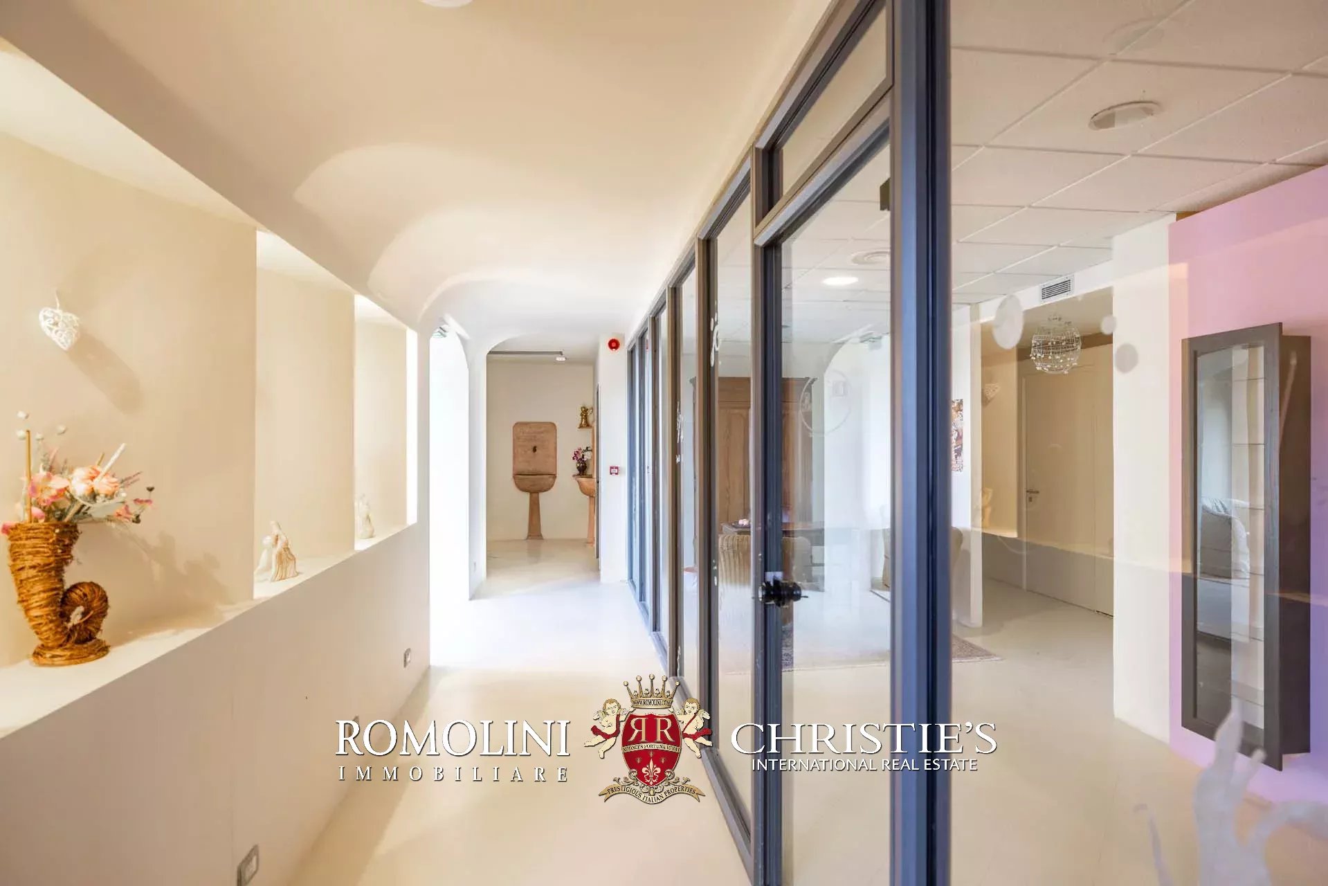 108 Bedroom Villa/Townhouse's Image 65