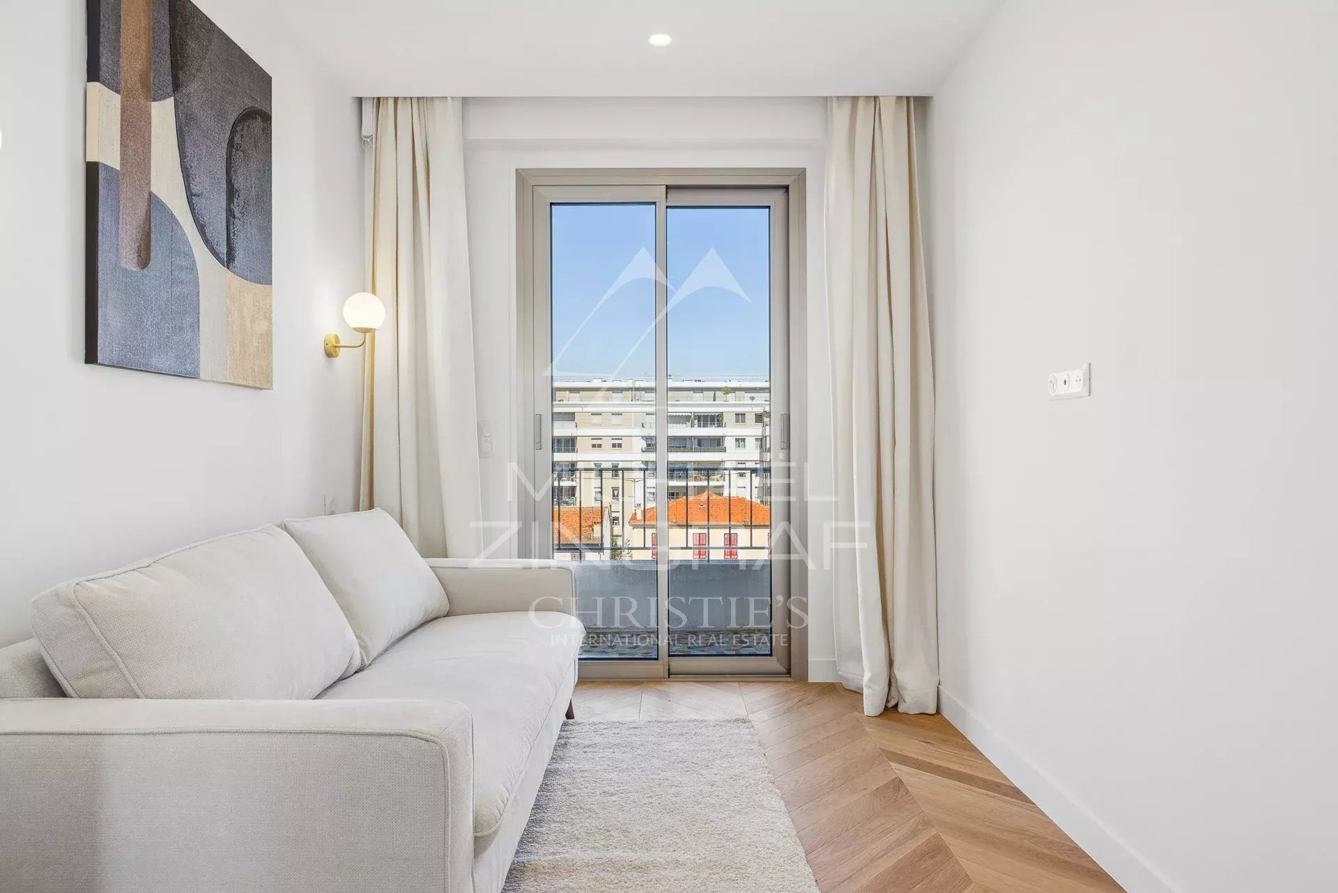 2 Bedroom Apartment/Flat's Image 10